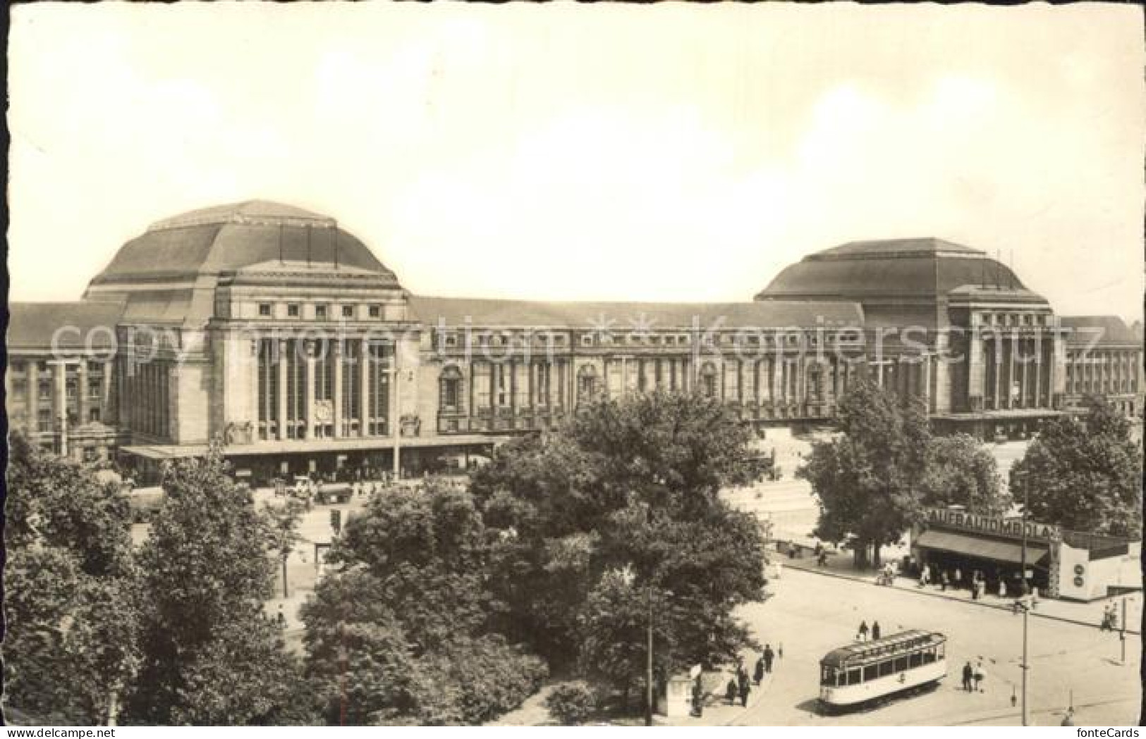 72349283 Strassenbahn Leipzig Hauptbahnhof  - Strassenbahnen