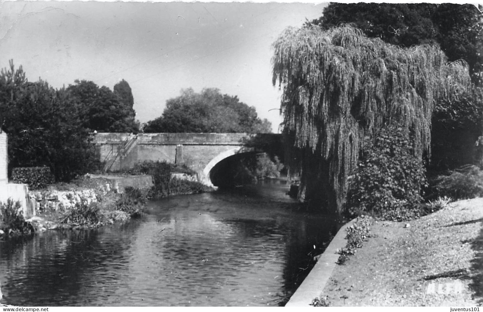 CPSM Le Vaudreuil-Bords De L'Eure-Timbre-RARE     L2622 - Le Vaudreuil