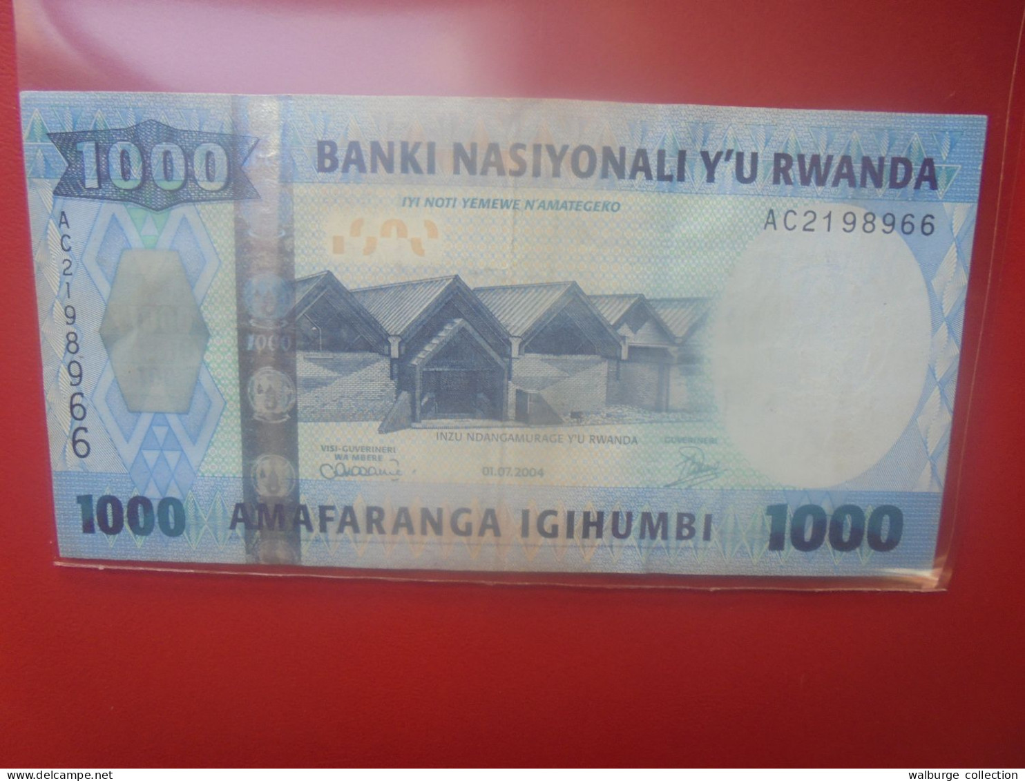 RWANDA 1000 Francs 1-7-2004 Circuler (B.32) - Rwanda