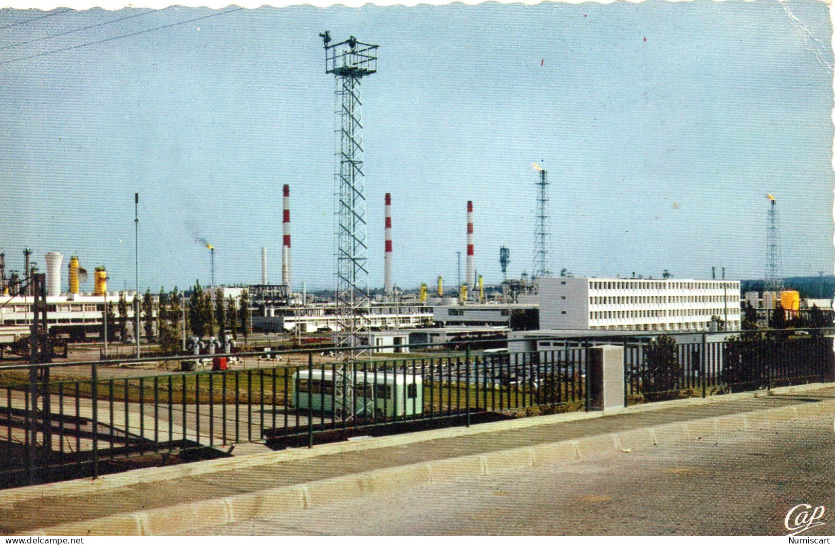 Lacq Usine Torchères Gaz Naturel Société Nationale Des Pétroles D'Aquitaine - Lacq