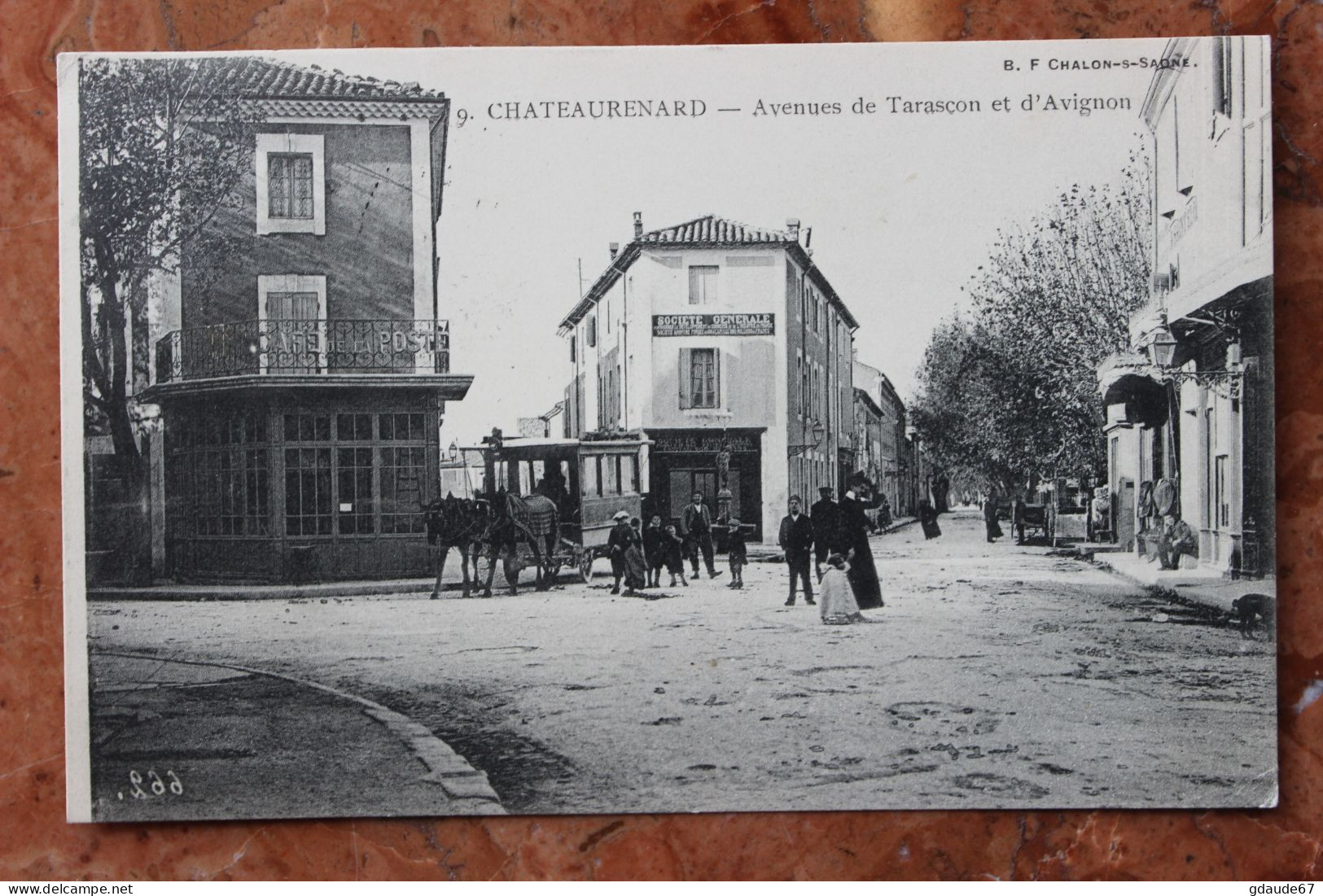 CHATEAURENARD EN PROVENCE (13) - AVENUES DE TARASCON ET D'AVIGNON - Chateaurenard