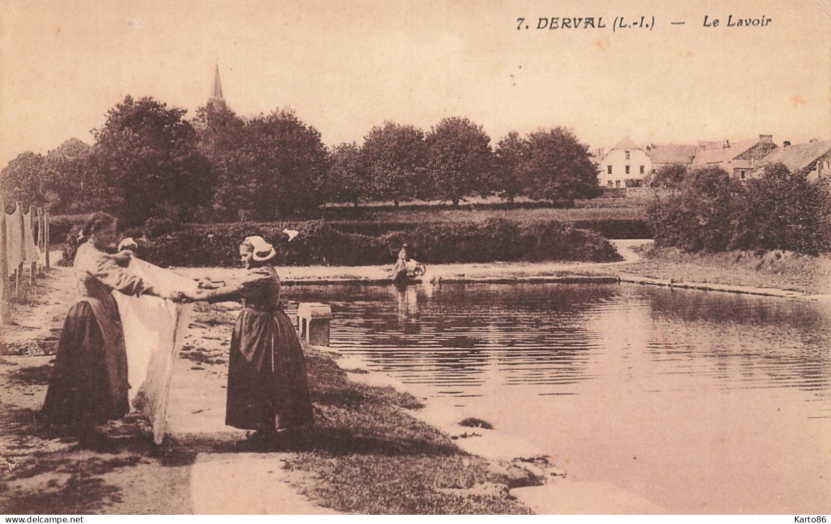 Derval * Le Lavoir * Laveuses Lavandières Blanchisseuses * Villageois - Derval