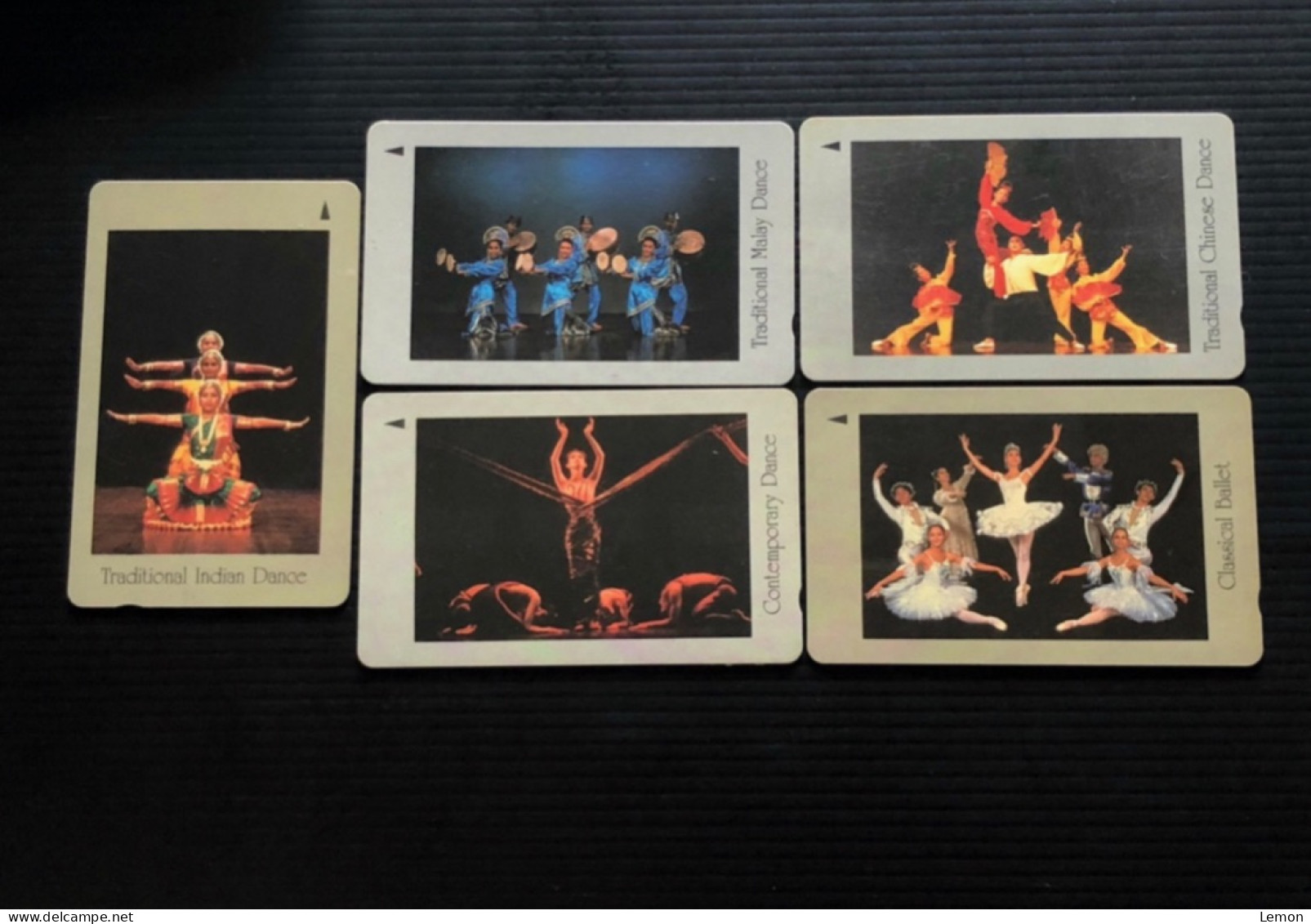 Singapore Telecom Singtel GPT Phonecard, Traditional Dance, Set Of 5 Used Cards Including One $50 Card - Singapour