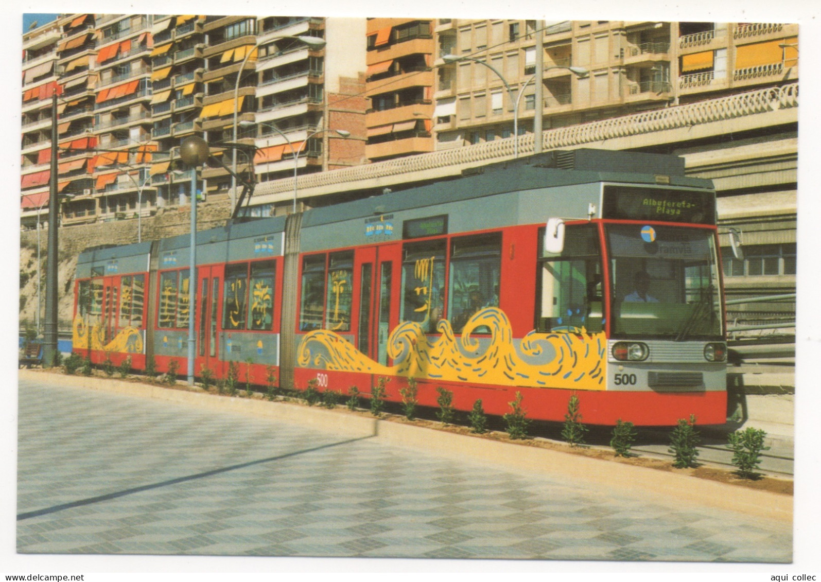 LE TRAMWAY HAVAG 500 CIRCULE PENDANT LA JOURNÉE TANDIS QUE LE TRAM 3806 EST EN SERVICE - PASEO MARÍTIMO 12 AOÛT 1999 - Strassenbahnen