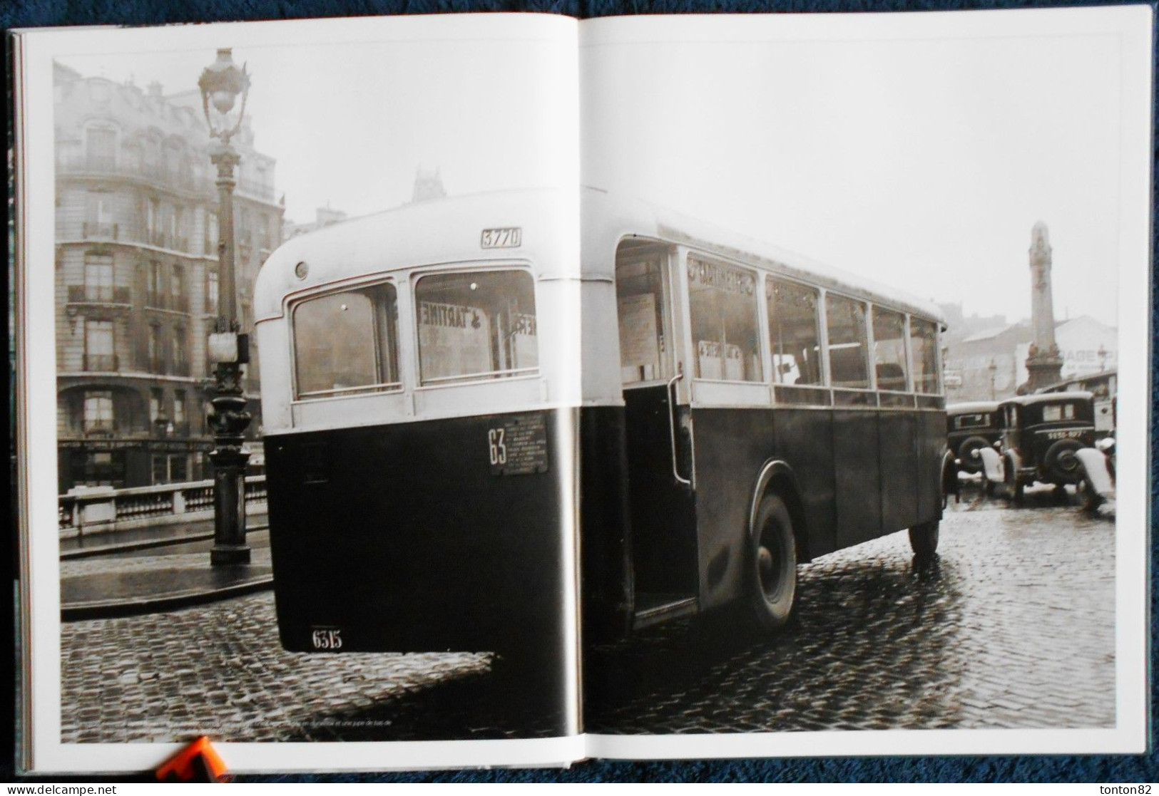 LES AUTOBUS PARISIENS - 1906 / 1965 - Éditions ATLAS - ( 2011 ) .