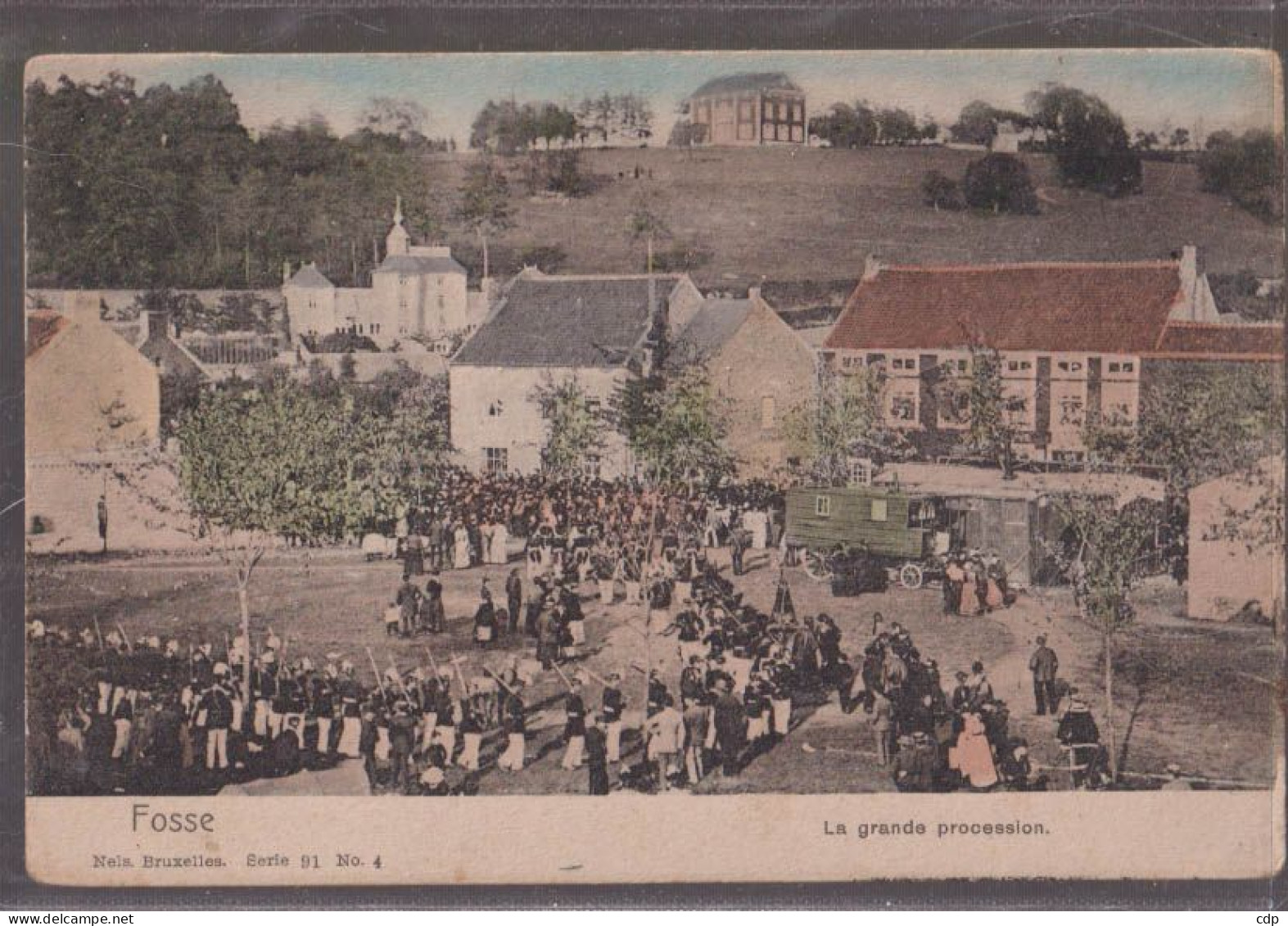 RARE   Cpa  Fosse  Procession - Fosses-la-Ville