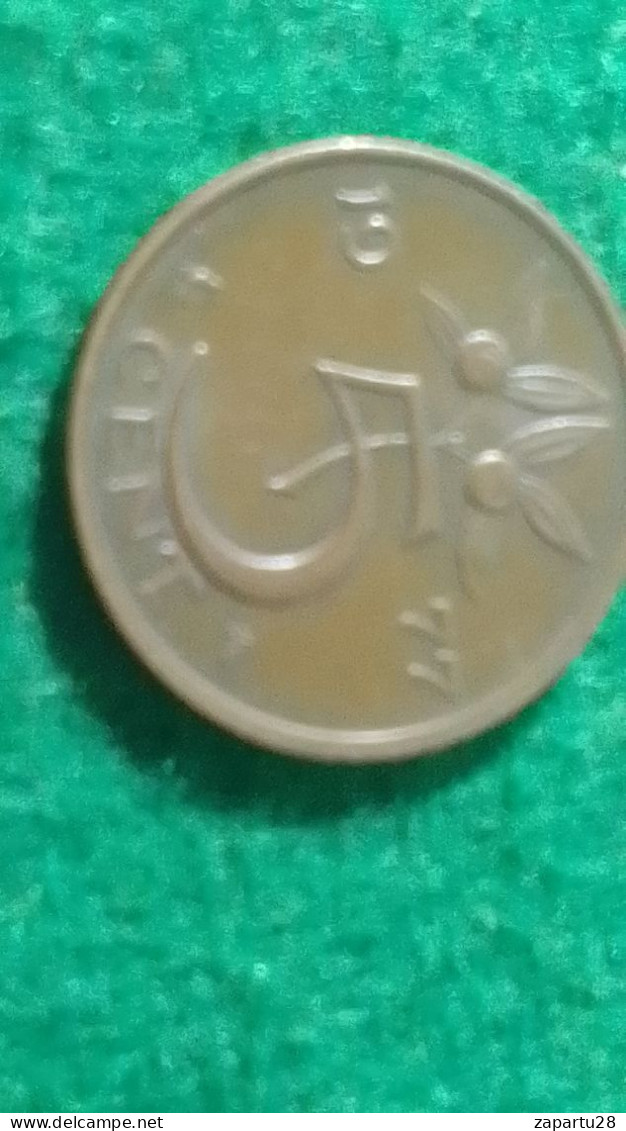 İHOLLANDA--1977-   5 CENT - 5 Centavos