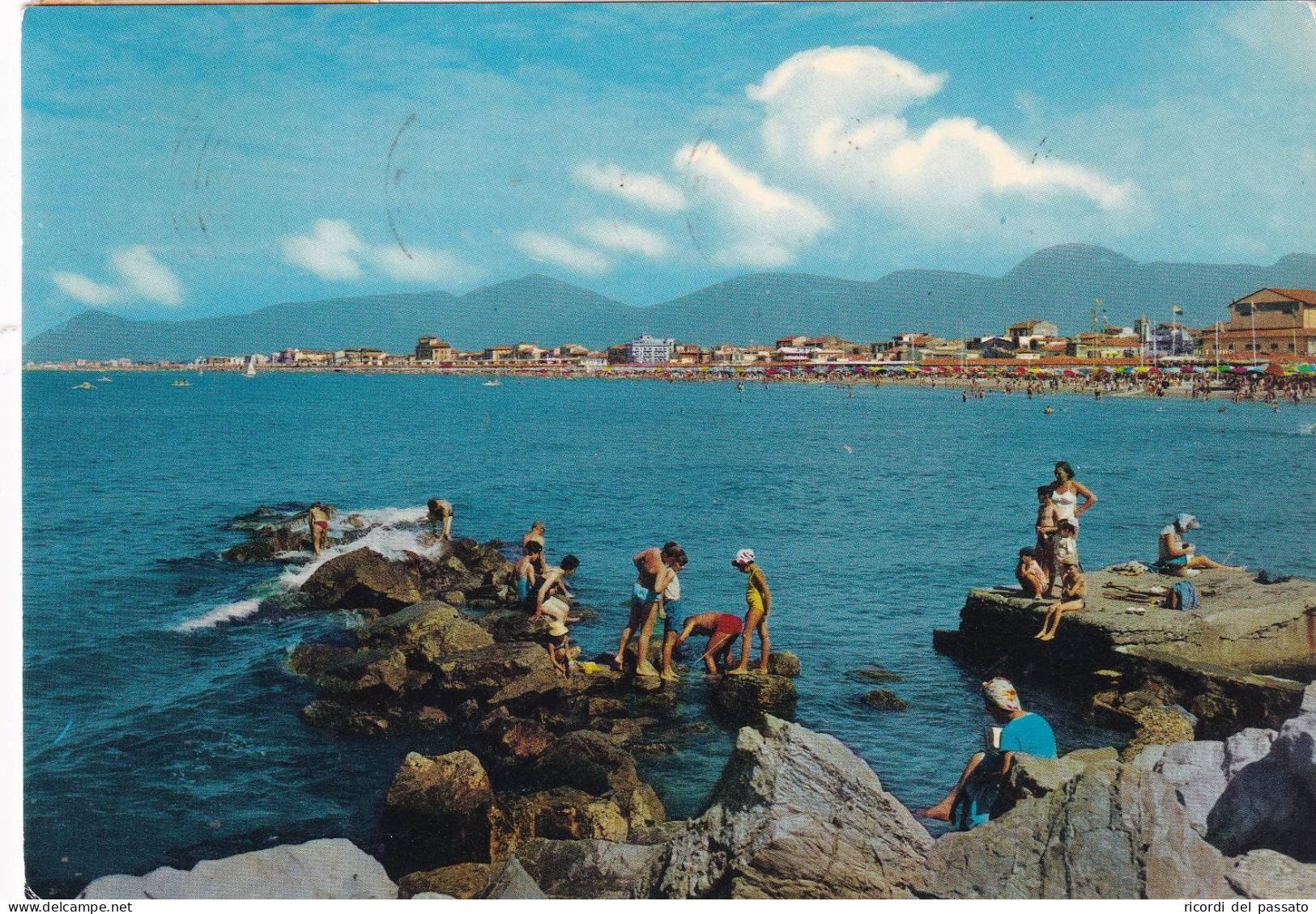 Cartolina Viareggio - La Spiaggia - Viareggio