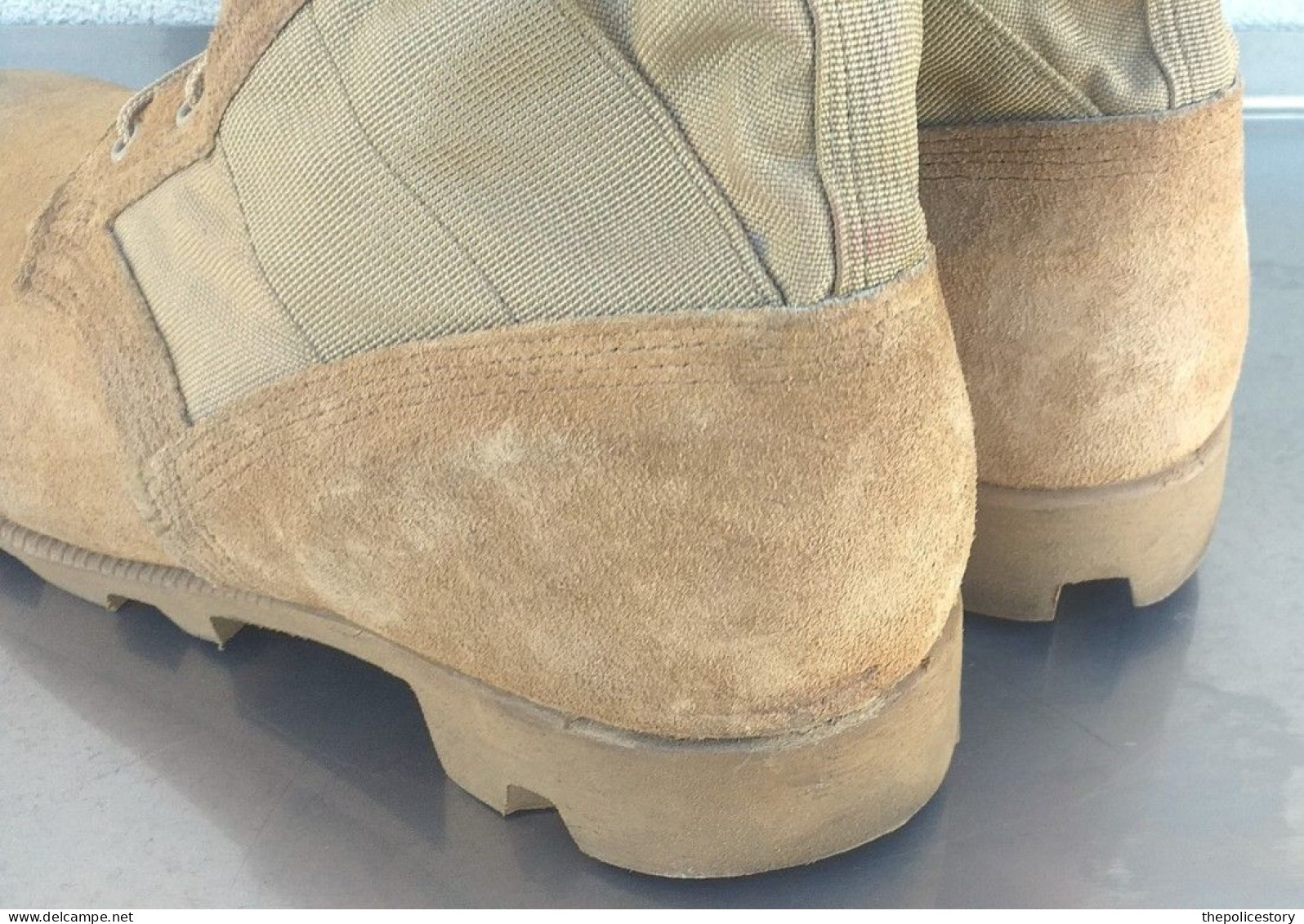 Stivaletti desert U.S. Army del 1997 taglia U.S. 10.5 W (EU44) originali marcati