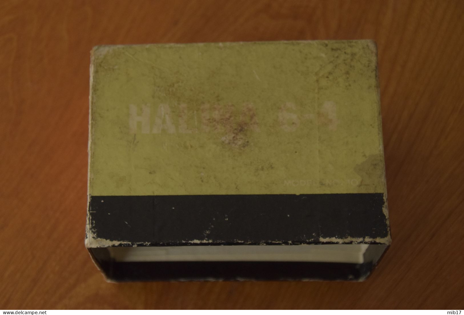 appareil photo ancien HAKING'S camera - HALINA 6-4 avec mode d'emploi en anglais et boite. film 120