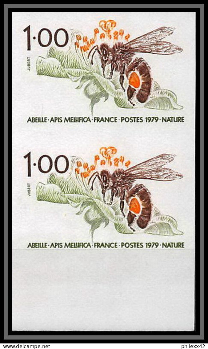 France N°2039 Abeille Insecte (insect) Bee Apis Mellifica Paire Non Dentelé ** MNH (Imperf) - 1971-1980