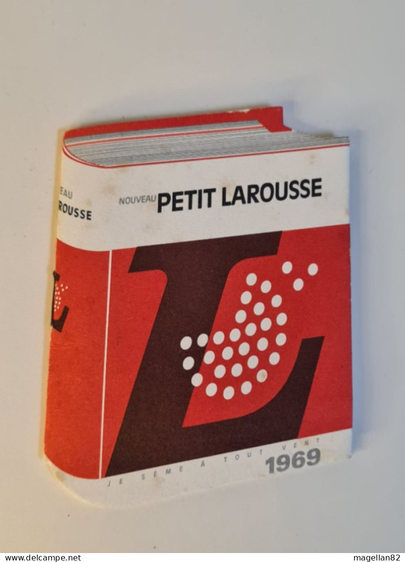 Ancien  Calendrier. Petit Larousse. Dictionairee. Année 1969. Publicité Librairie Deloche Montauban. Tarn & Garonne. 82 - Tamaño Pequeño : 1961-70