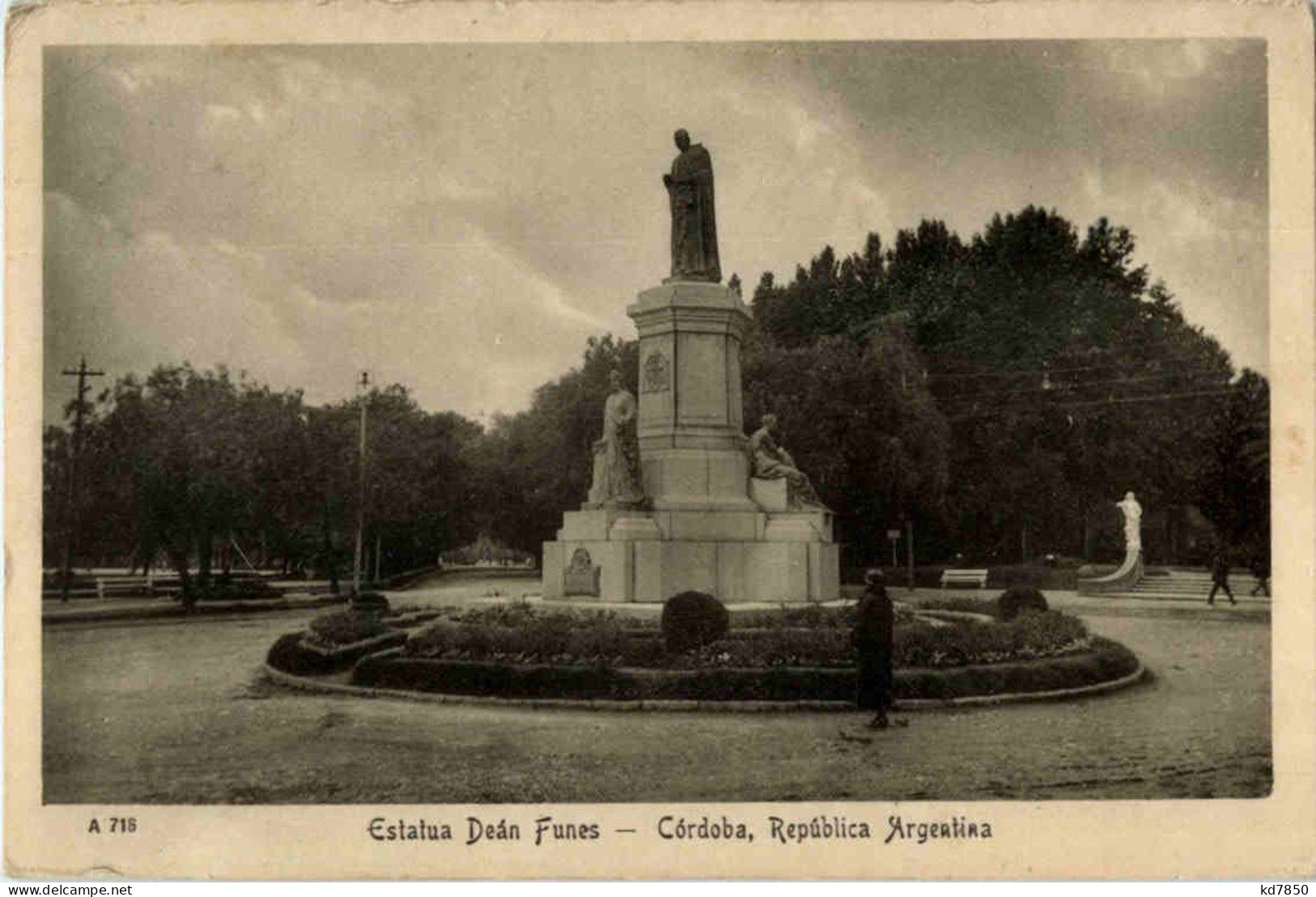 Cordoba - Estatua Dean Funes - Argentine