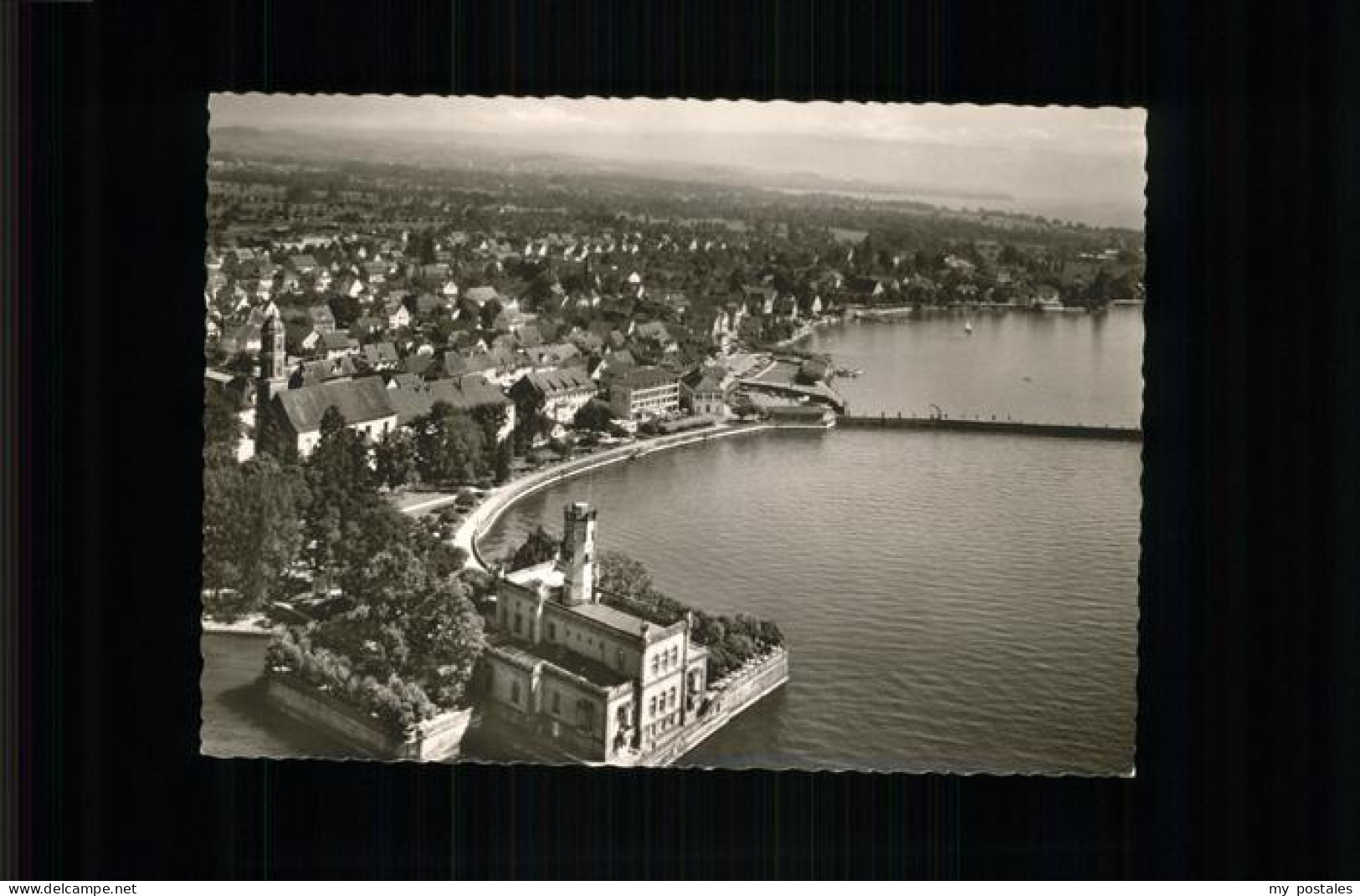 41228796 Langenargen Bodensee Schloss Montfort Fliegeraufnahme Langenargen - Langenargen