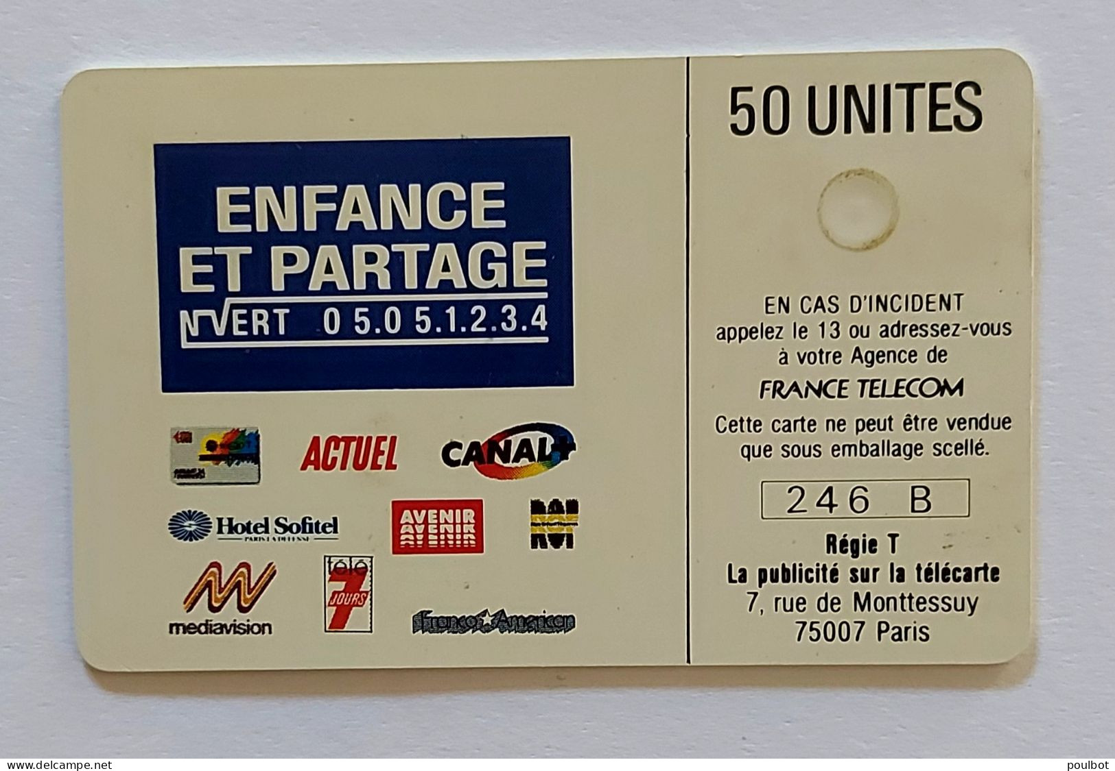 Télécarte F83 Enfance Et Partage Fille 07 / 89 - 1989