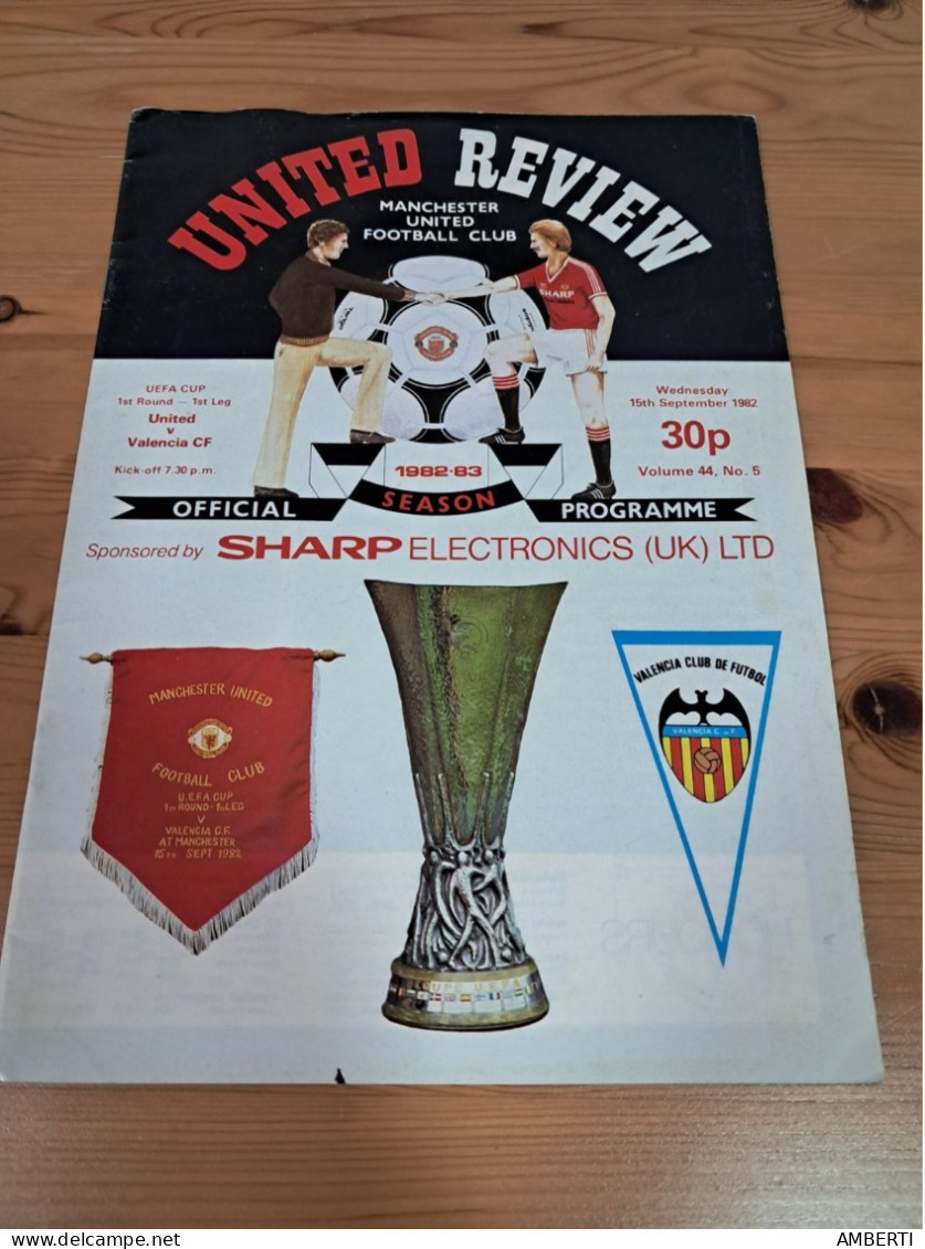 Manchester Utd Vs Valencia CF Programa UEFA 82/83 - Bücher