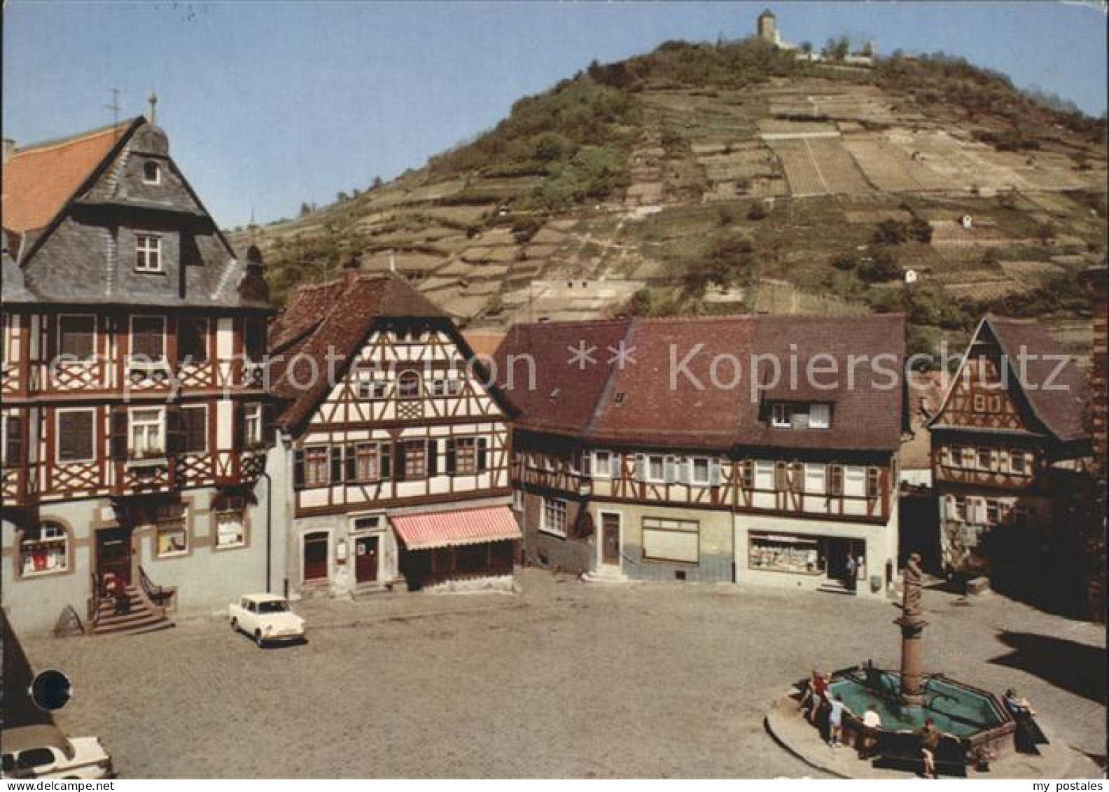 72049080 Heppenheim Bergstrasse Marktplatz Brunnen Fachwerkhaus Ruine Starkenbur - Heppenheim