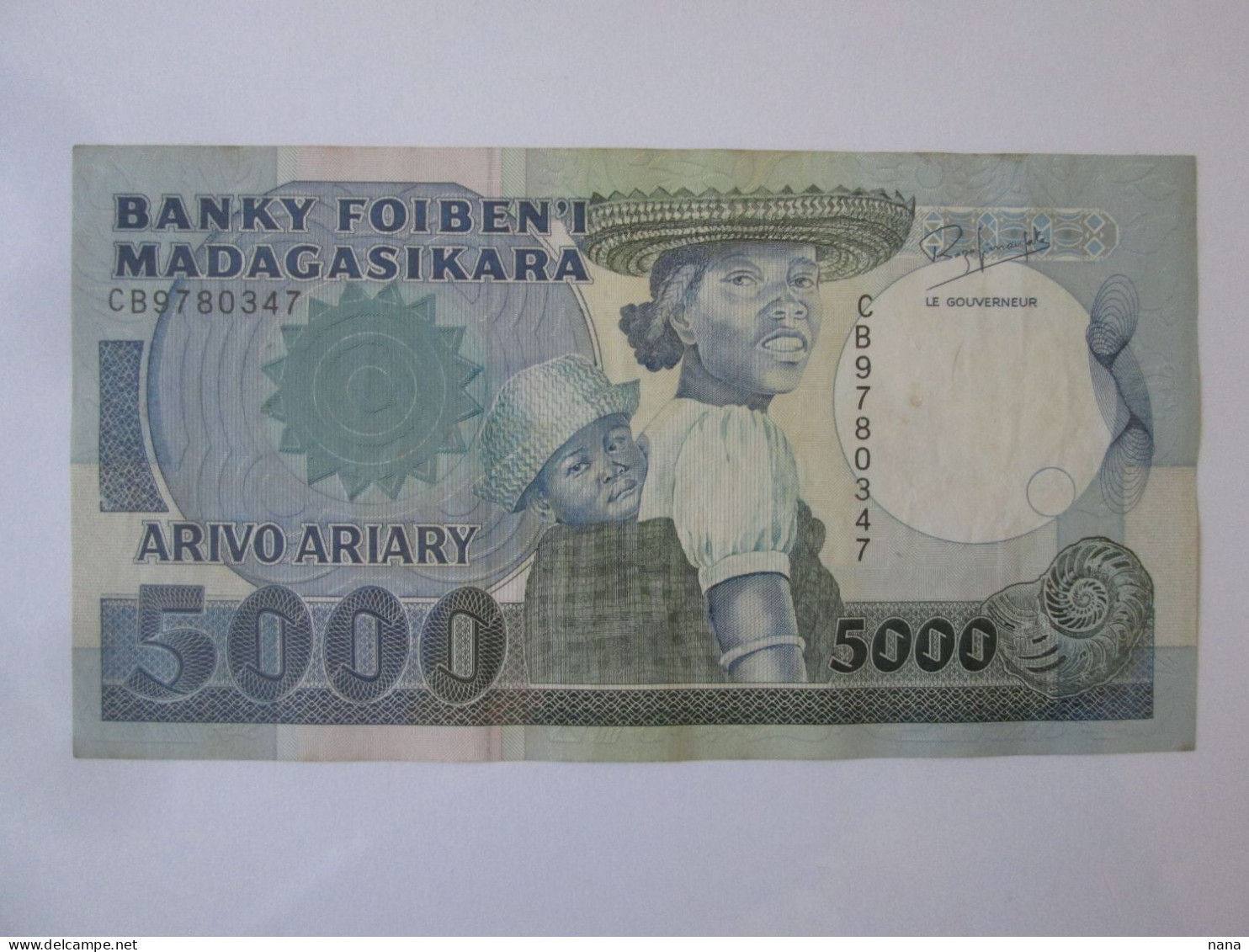 Madagascar 5000 Francs/Ariary 1988 Banknote See Pictures - Madagascar