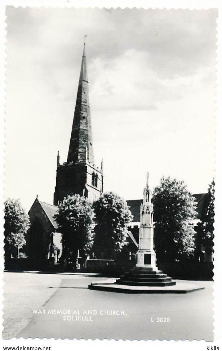 CPSM Dentelée 9 X 14  Grande Bretagne Angleterre (76) SOLIHULL War Memorial And Church Monument Commémoratif De Guerre - Autres & Non Classés