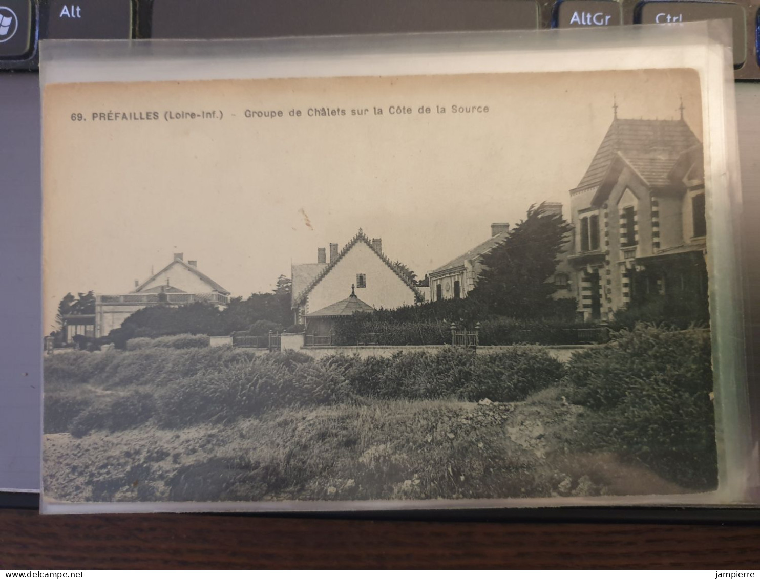 69. Préfailles (Loire-Inf.) - Groupe De Chalets Sur La Côte De La Source - Préfailles