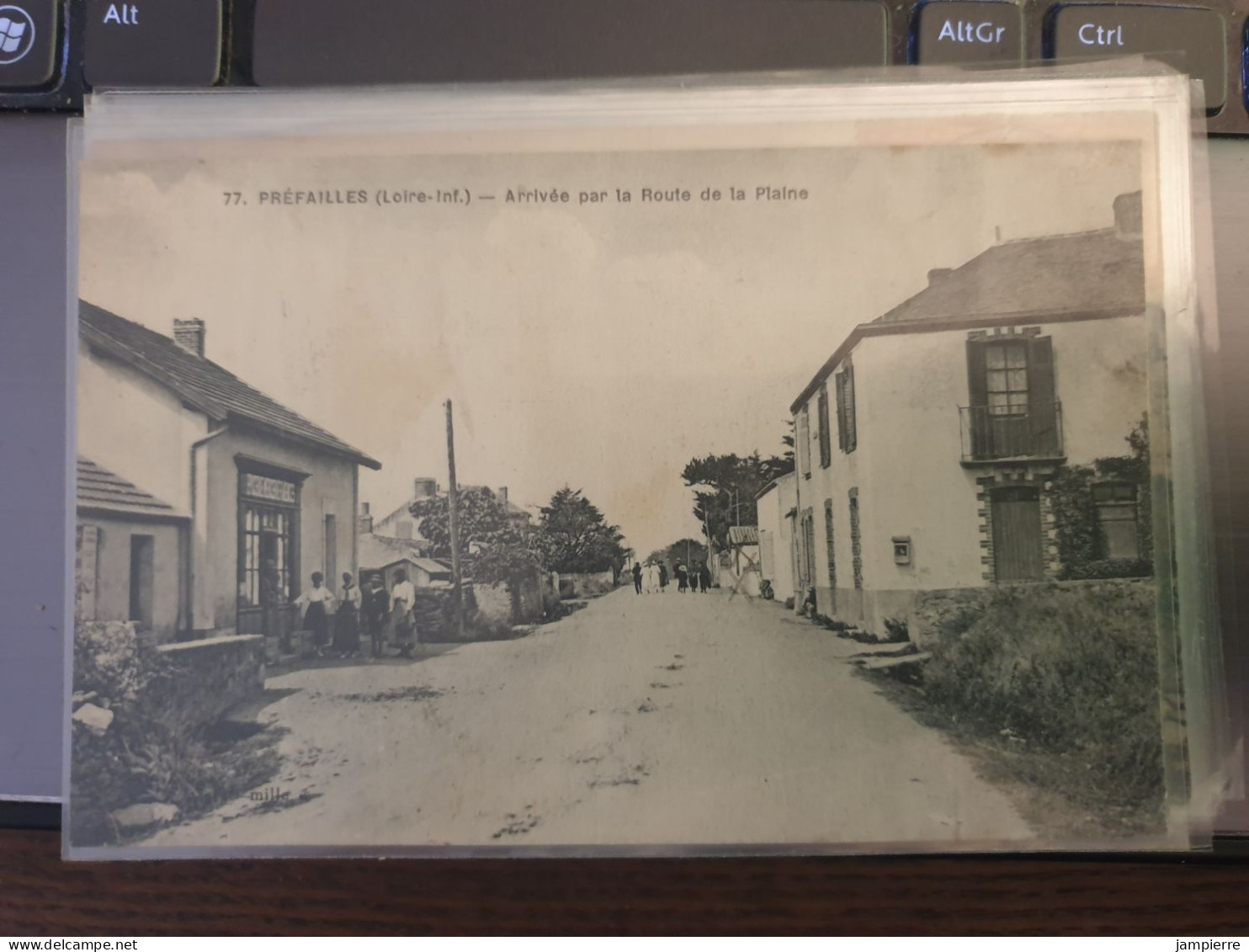 77. Préfailles (Loire-Inf.) - Arrivée Par La Route De La Plaine - Préfailles