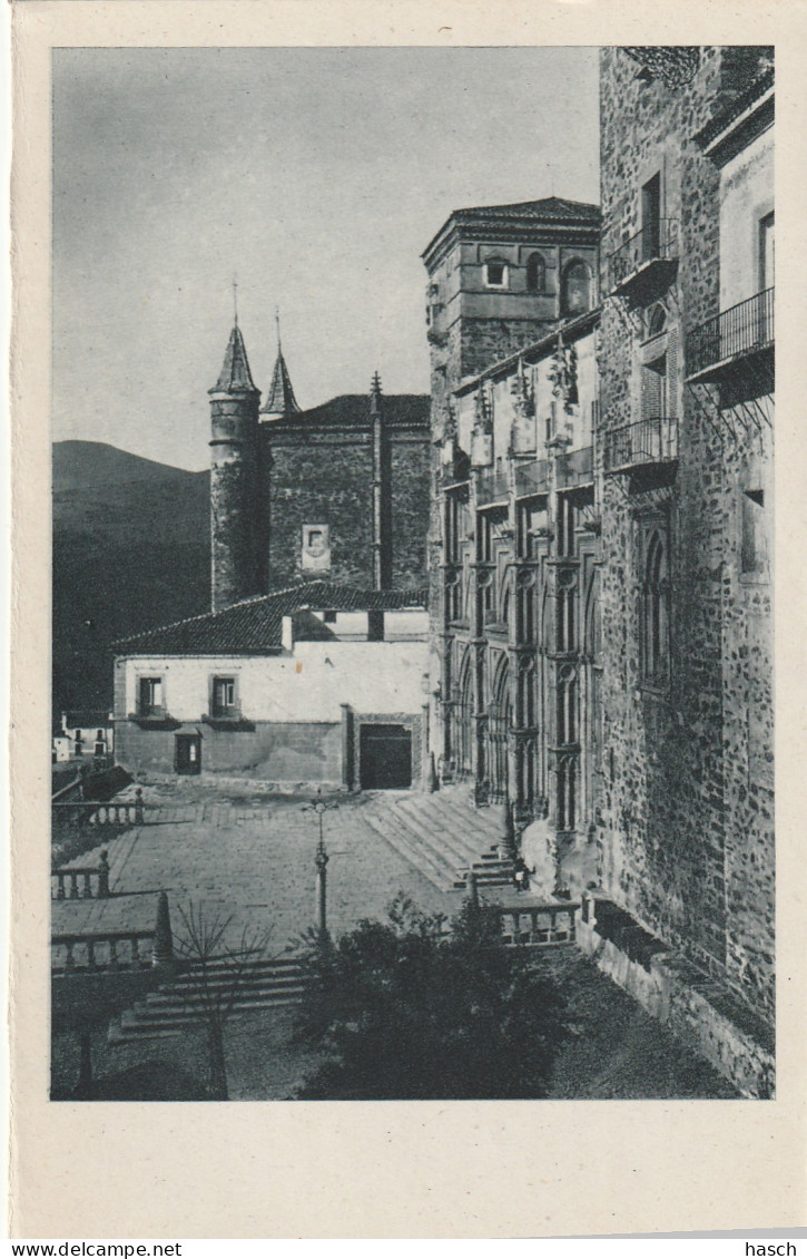 4927 119 Monasterio De Guadalupe, Vista General Del Oeste. (3 Kaarten)  - Cáceres