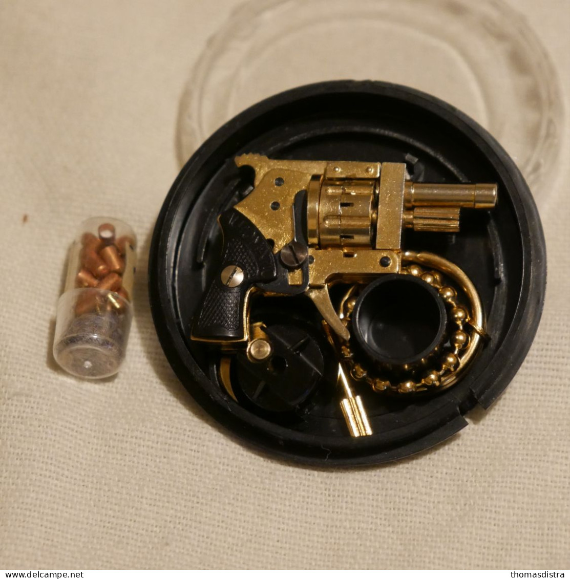 Revolver Xythos plaqué or environ 90x capsules bang vintage