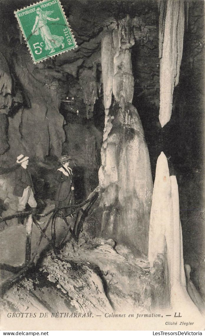 FRANCE - Grottes De Bétharam - Colonnes En Formations - LL - Carte Postale Ancienne - Lestelle-Bétharram