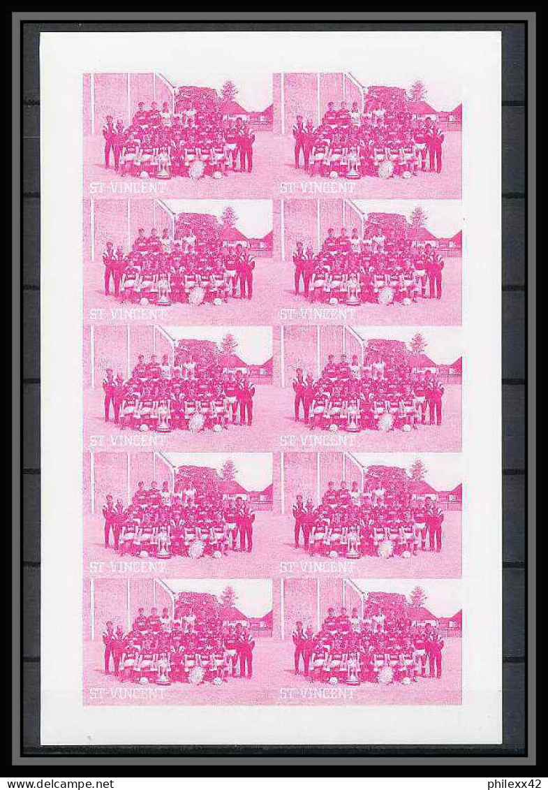 214 St Vincent N°1021 Football Soccer Everton Essai Proof Non Dentelé Imperf ** MNH Feuilles (sheets)  - Beroemde Teams