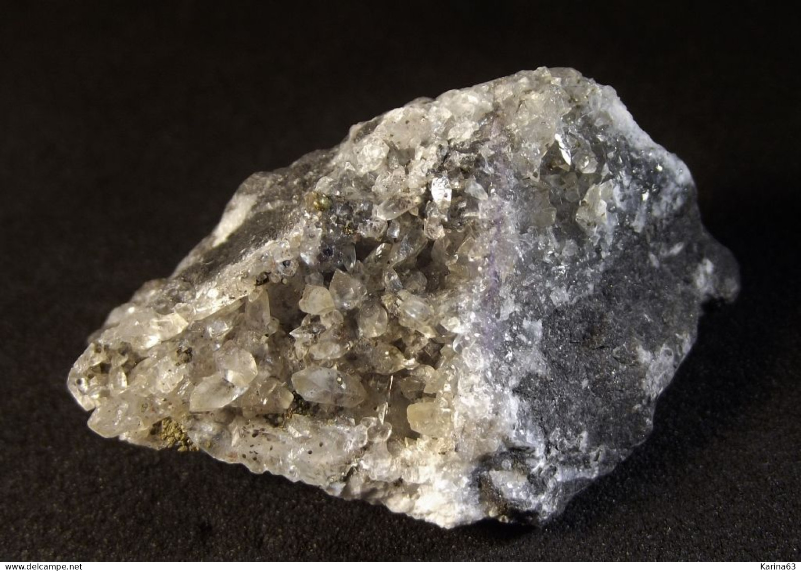 Calcite With Pyrite Inclusions ( 3.5 X 2.5 X 2 Cm) -  Schauinsland - Freiburg Im Breisgau  - Baden-Württemberg, Germany - Minéraux