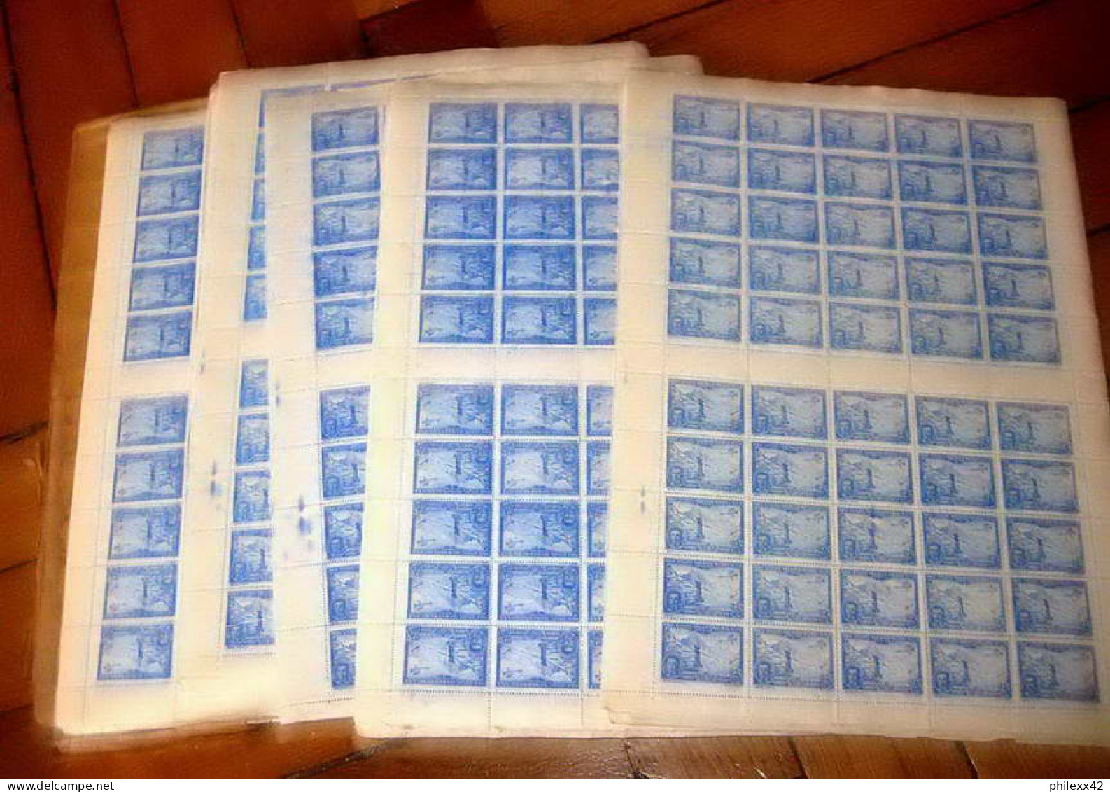 74-Enorme stock de timbres neuf ** d'espagne spain exposition de seville 1930 dont airmail cote + de 370 000 euros