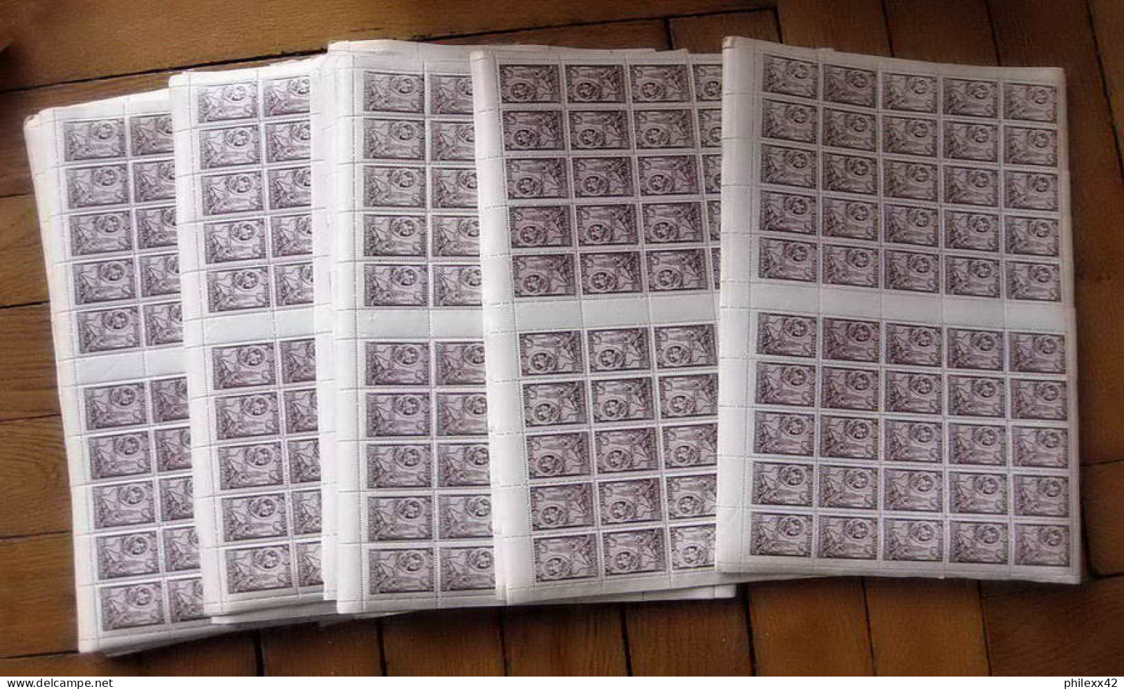 74-Enorme stock de timbres neuf ** d'espagne spain exposition de seville 1930 dont airmail cote + de 370 000 euros