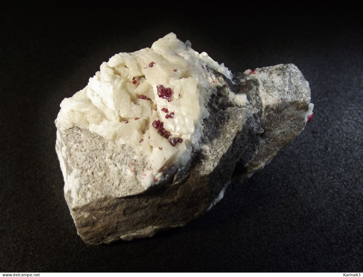 Cinnabar On Dolomite (5 X 3 X 2.5 Cm ) Wanshan Quarry - Tongren - Guizhou - China - Minerals