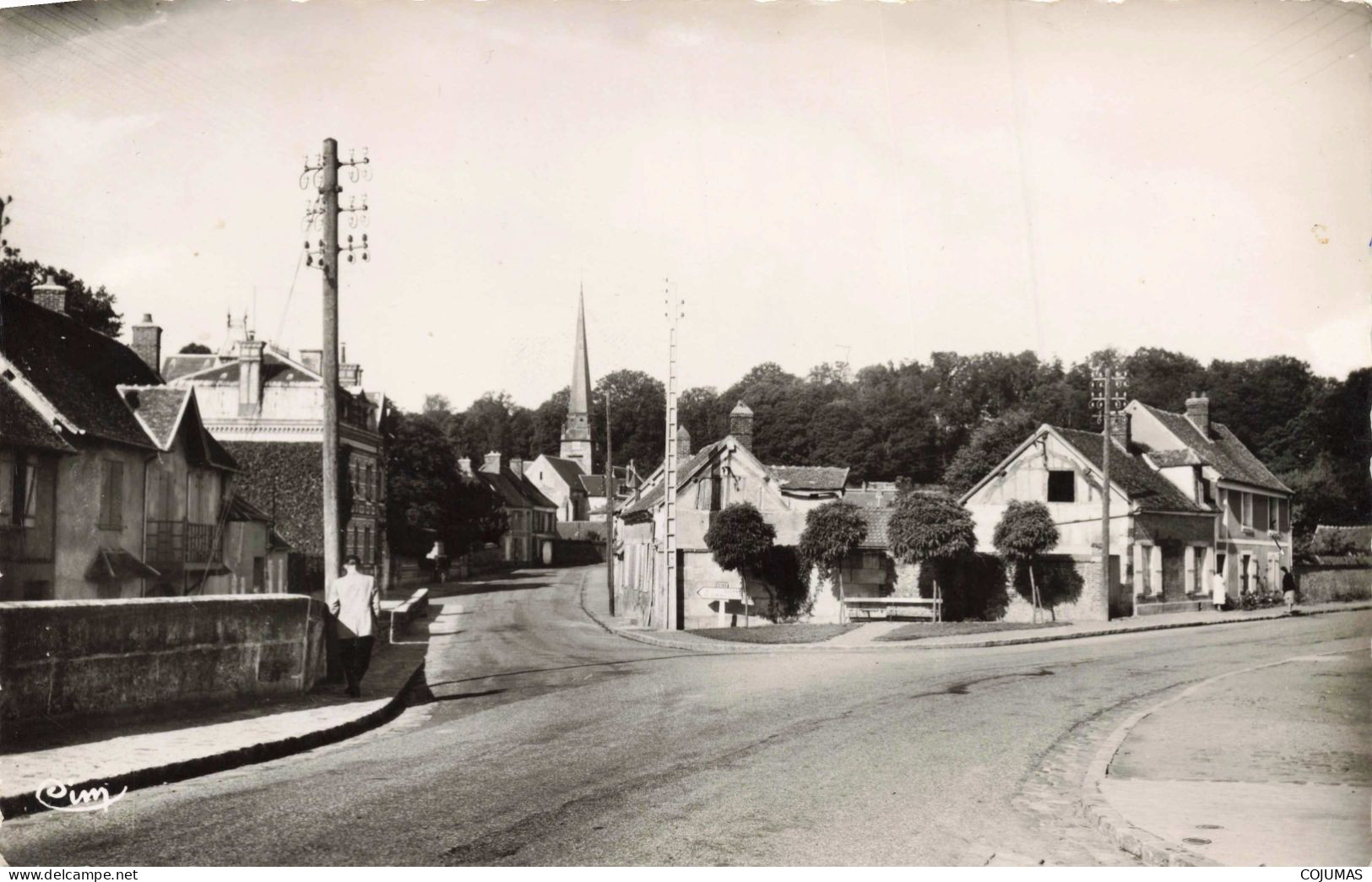 27 - DANGU _S26209_ Arrivée Par La Route De Gisors - CPSM 14x9 Cm - Dangu