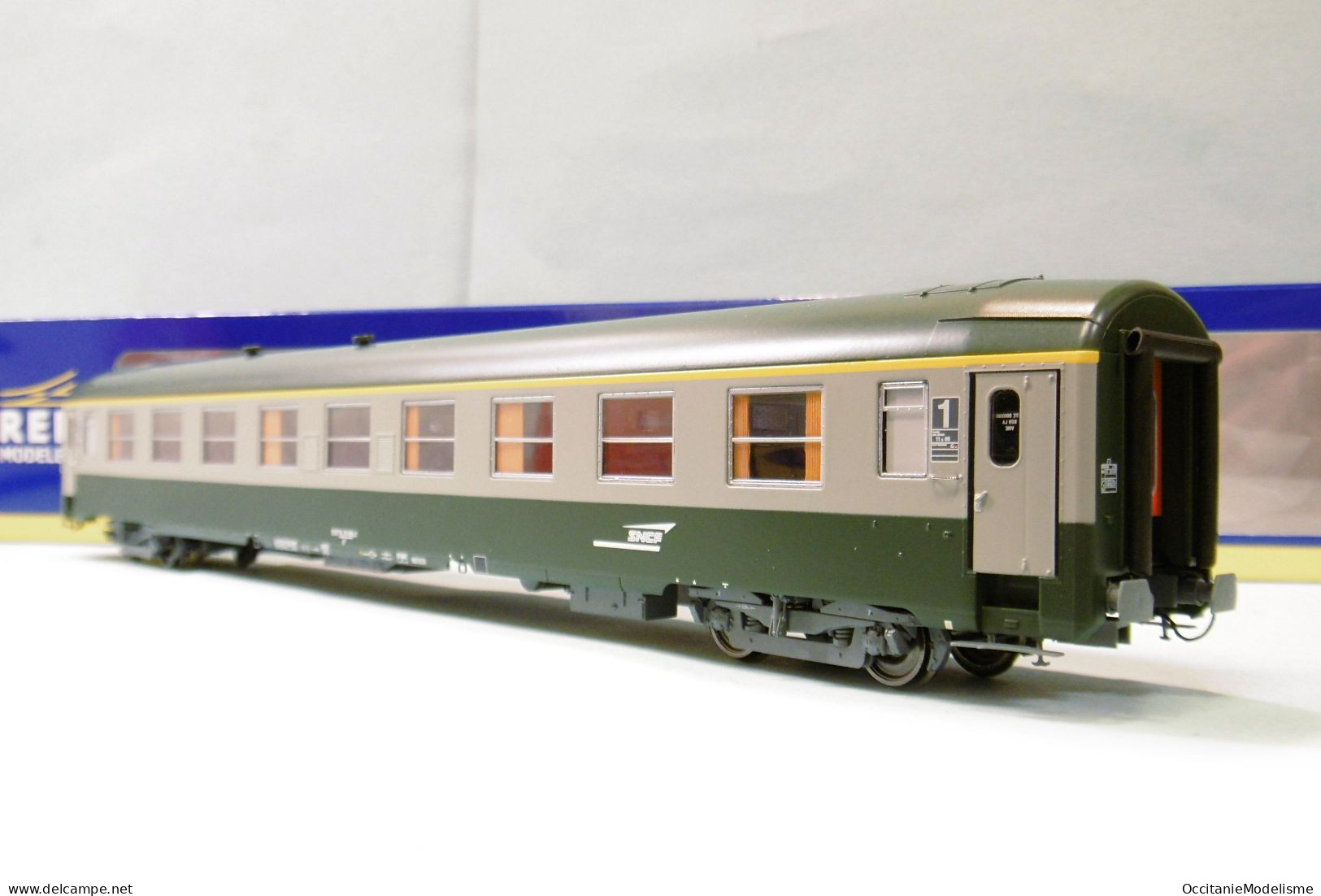 REE - Voiture UIC Y SNCF A9 1ère Classe C160 ép. V Réf. VB-306 Neuf NBO HO 1/87 - Scompartimento Viaggiatori