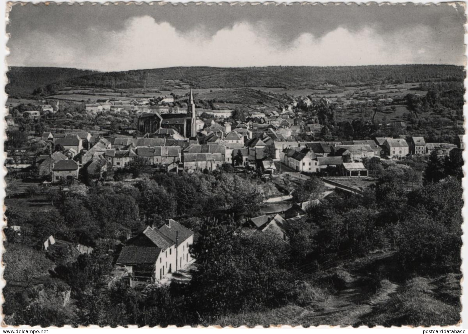 Olloy S/Viroin - Vue Des Hauteurs, L'eglise - Viroinval