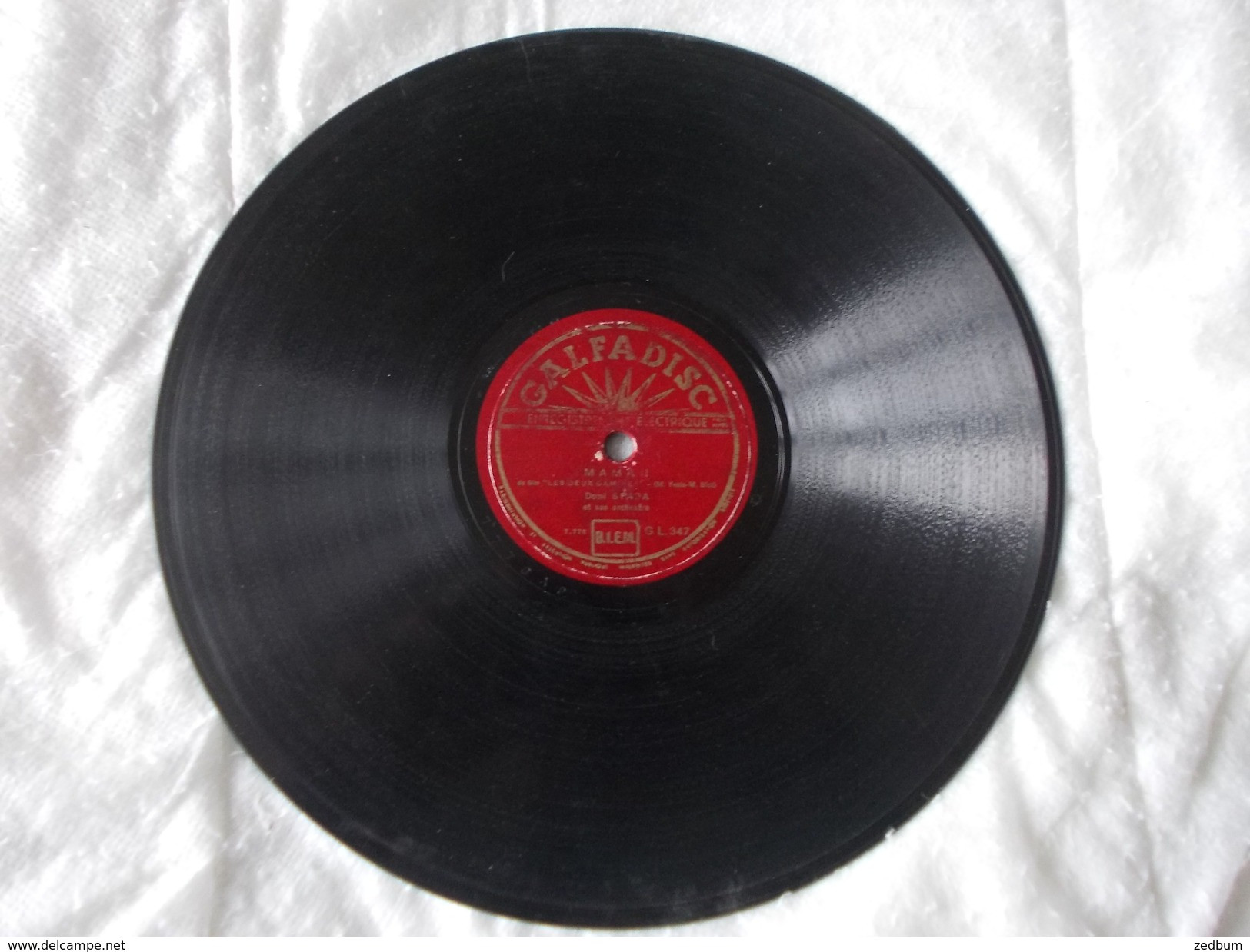 78T - Sous Le Ciel D' Hawaii Et Maman Par Domi Spada - 78 Rpm - Gramophone Records