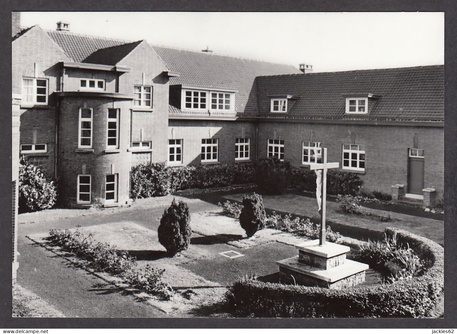 076911/ MEHAGNE, Monastère ND Du Mont Carmel, Le Préau - Chaudfontaine