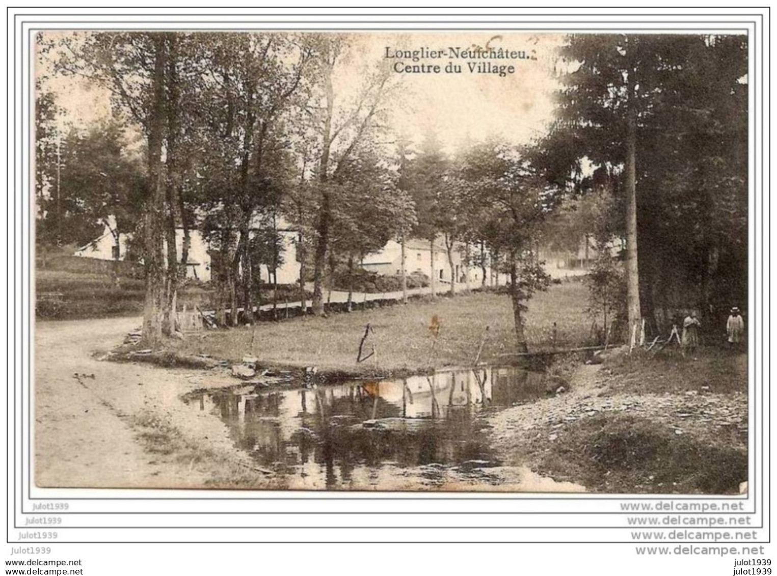 Julot1939 ...  LONGLIER ..--  Le Centre Du Village . Vers SENSENRUTH ( Mr A.  MACHUROT - NOEL ) . - Neufchâteau