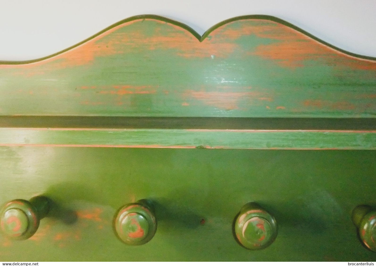 PERCHERO VINTAGE DE MADERA MACIZA TINTADA EN VERDE PASTEL - Other & Unclassified