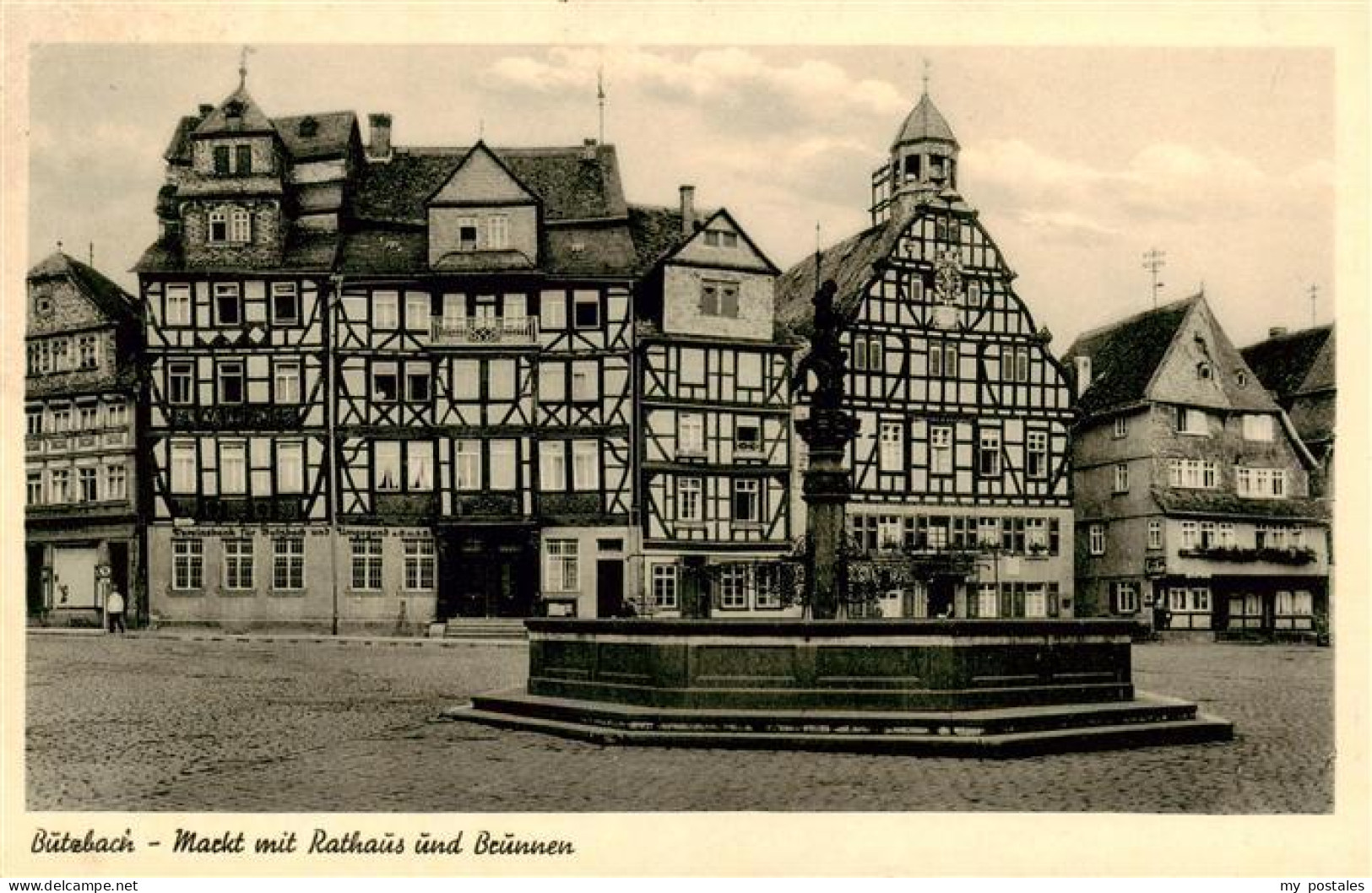 73915988 Butzbach Markt Mit Rathaus Und Brunnen - Butzbach