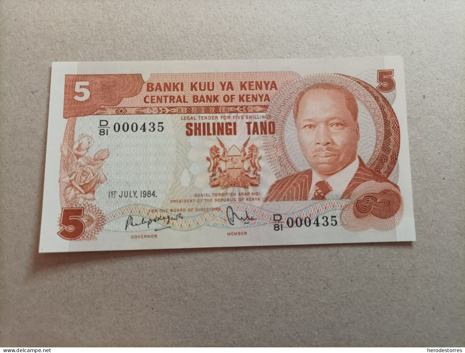 Billete De Kenia De 5 Shiling, Nº Bajisimo 000435, Año 1982, UNC - Kenya