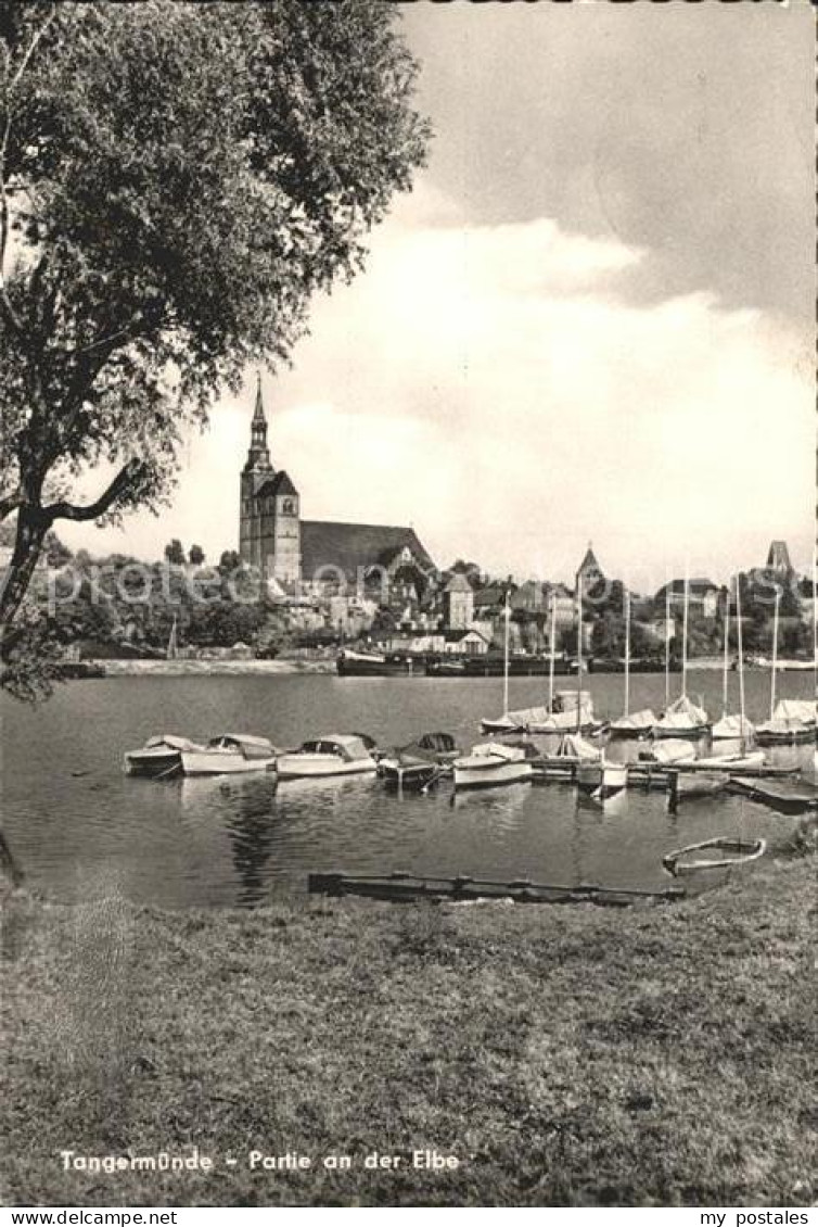 72038851 Tangermuende Partie An Der Elbe Kirche Bootsliegeplatz Tangermuende - Tangermünde