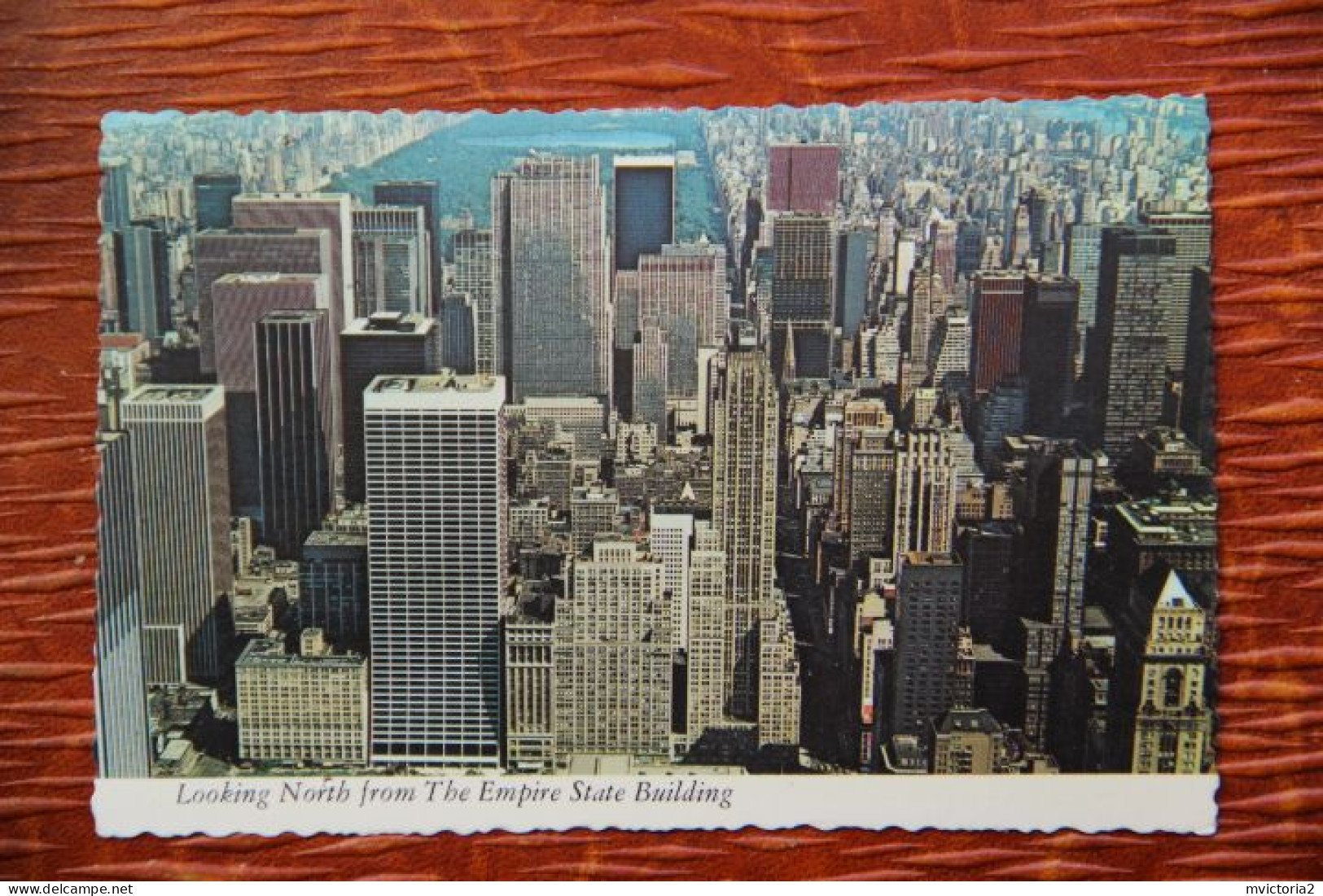 ETATS UNIS - NEW YORK : Looking North From The Empire State BUILDING - Altri Monumenti, Edifici