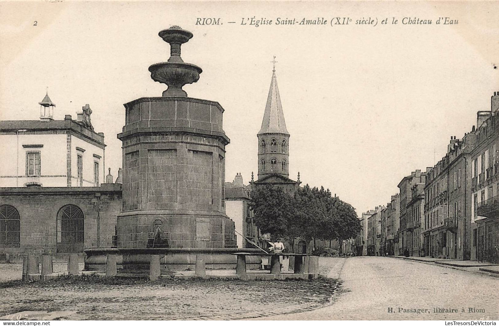 FRANCE - Riom - L'église Saint Amable Et Le Château D'Eau - Carte Postale Ancienne - Riom