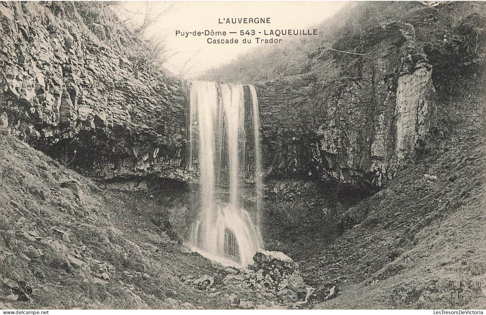 FRANCE - Laqueuille - Cascade Du Trador - Carte Postale Ancienne - Auvergne Types D'Auvergne