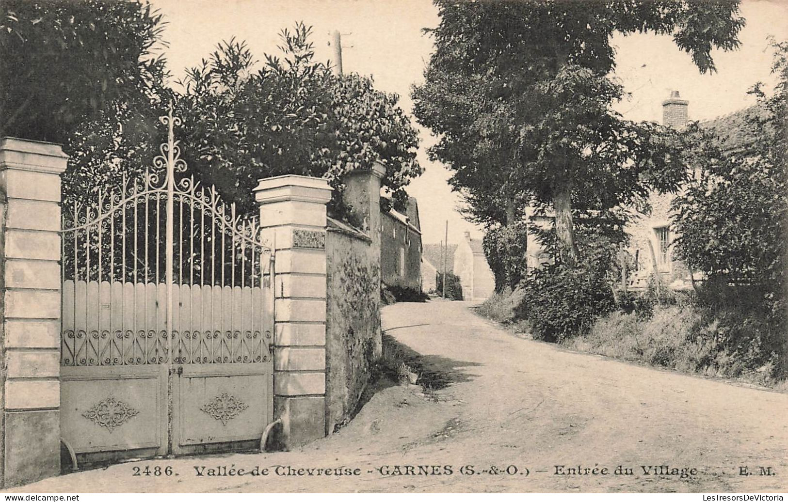 FRANCE - Garnes - Vallée De Cheuvreuse - Entrée Du Village - Carte Postale Ancienne - Chevreuse