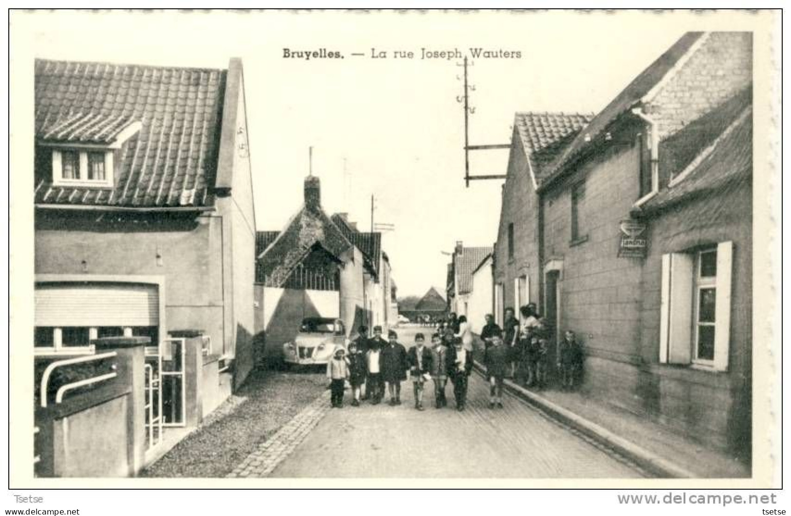 Bruyelles - La Rue Joseph Wautres - Groupe D'enfants / Destockage - Antoing