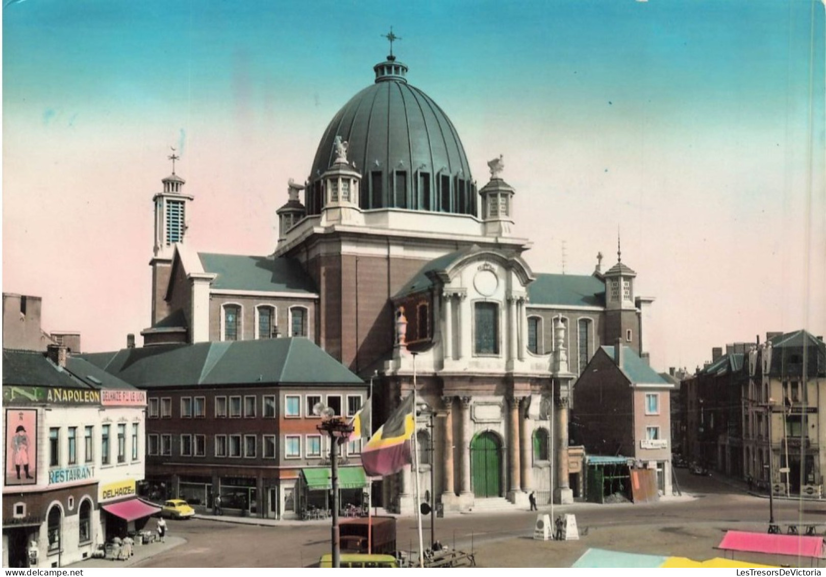 BELGIQUE - Charleroi - Vue Générale De La Basilique St Chirstophe - Carte Postale - Charleroi