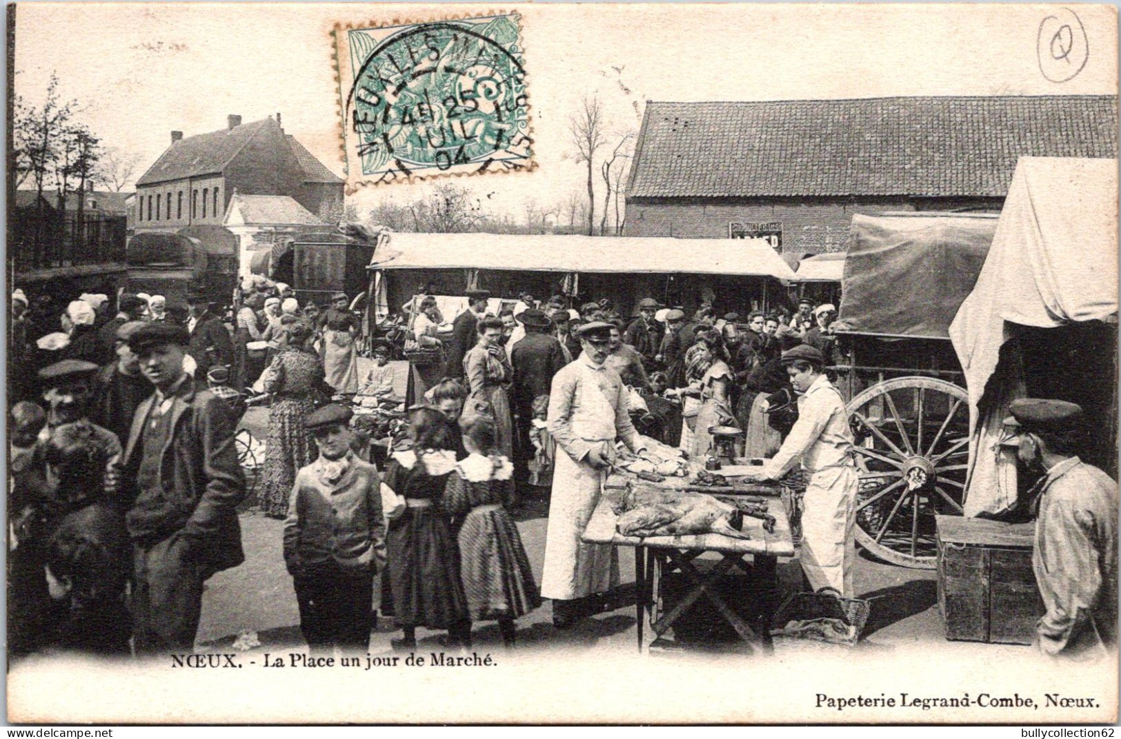 CPA - SELECTION - NOEUX LES MINES  - La Place Un Jour De Marché - Noeux Les Mines